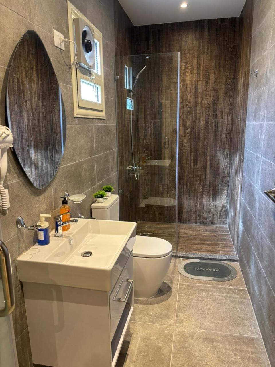 Deluxe Double or Twin Room photo 3