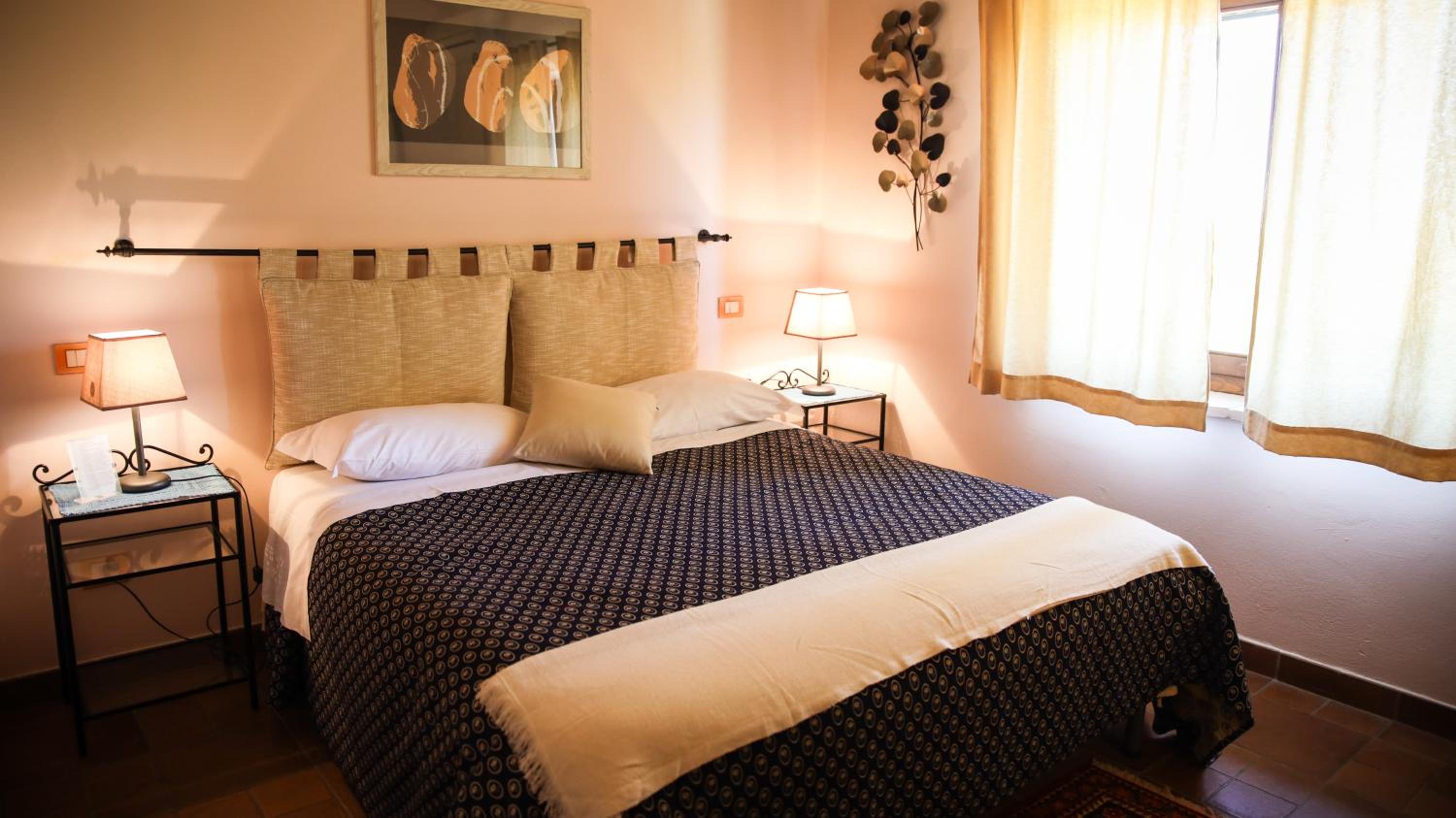 Double Room with Private Bathroom photo 1