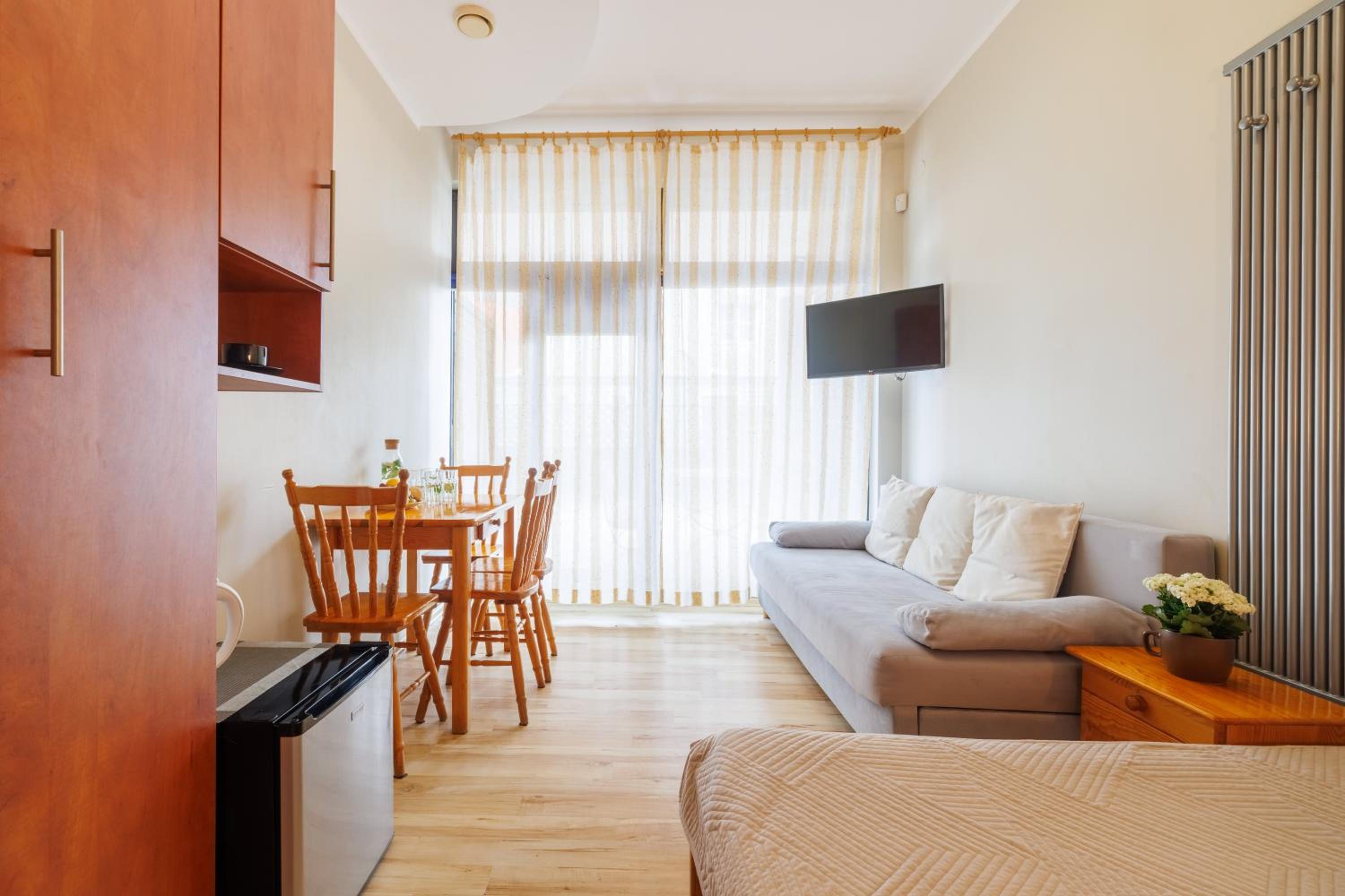 Quadruple Room with Terrace photo 2