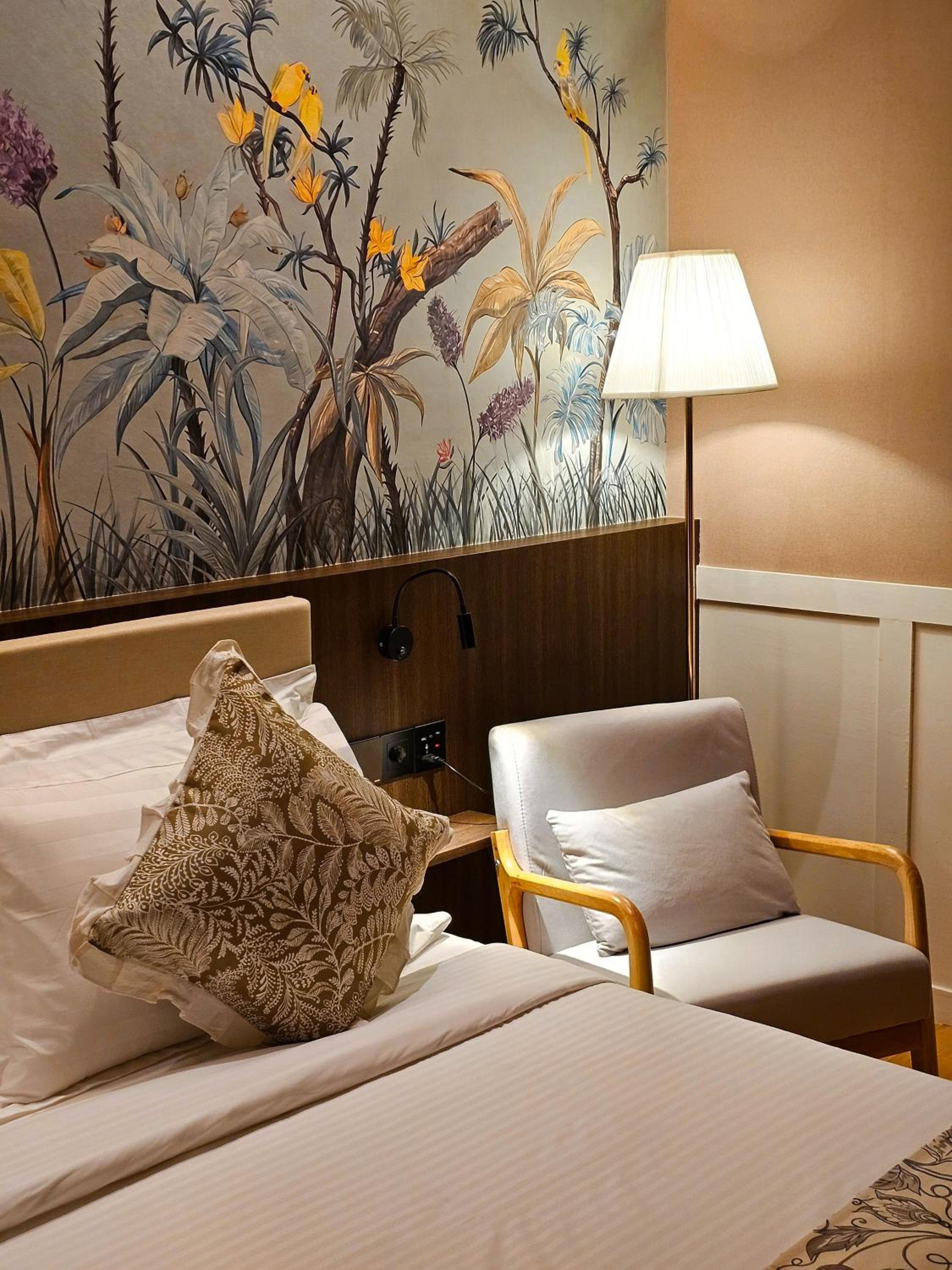 Two-Bedroom Suite - Photo 5