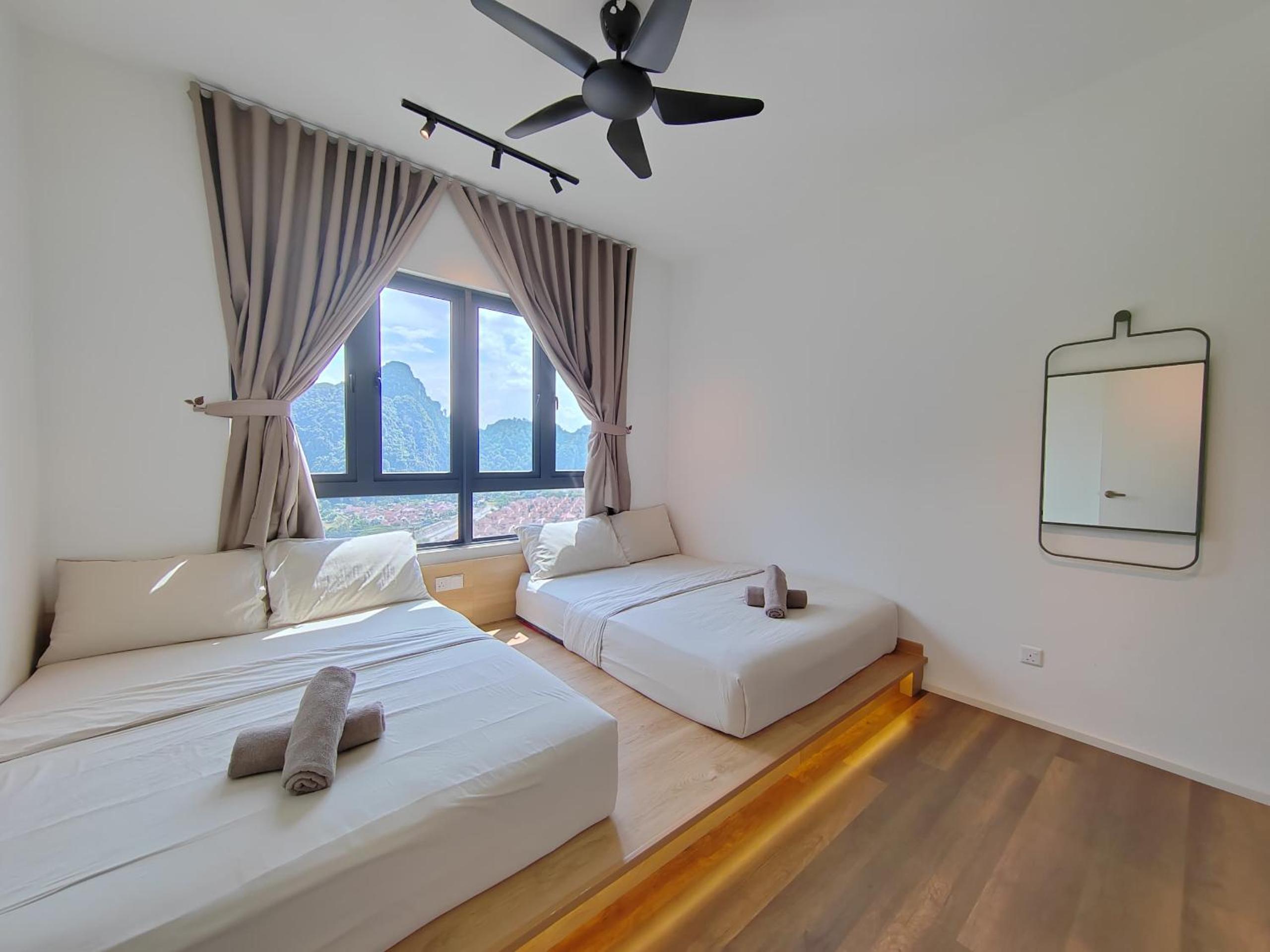 Two-Bedroom Suite - Photo 8