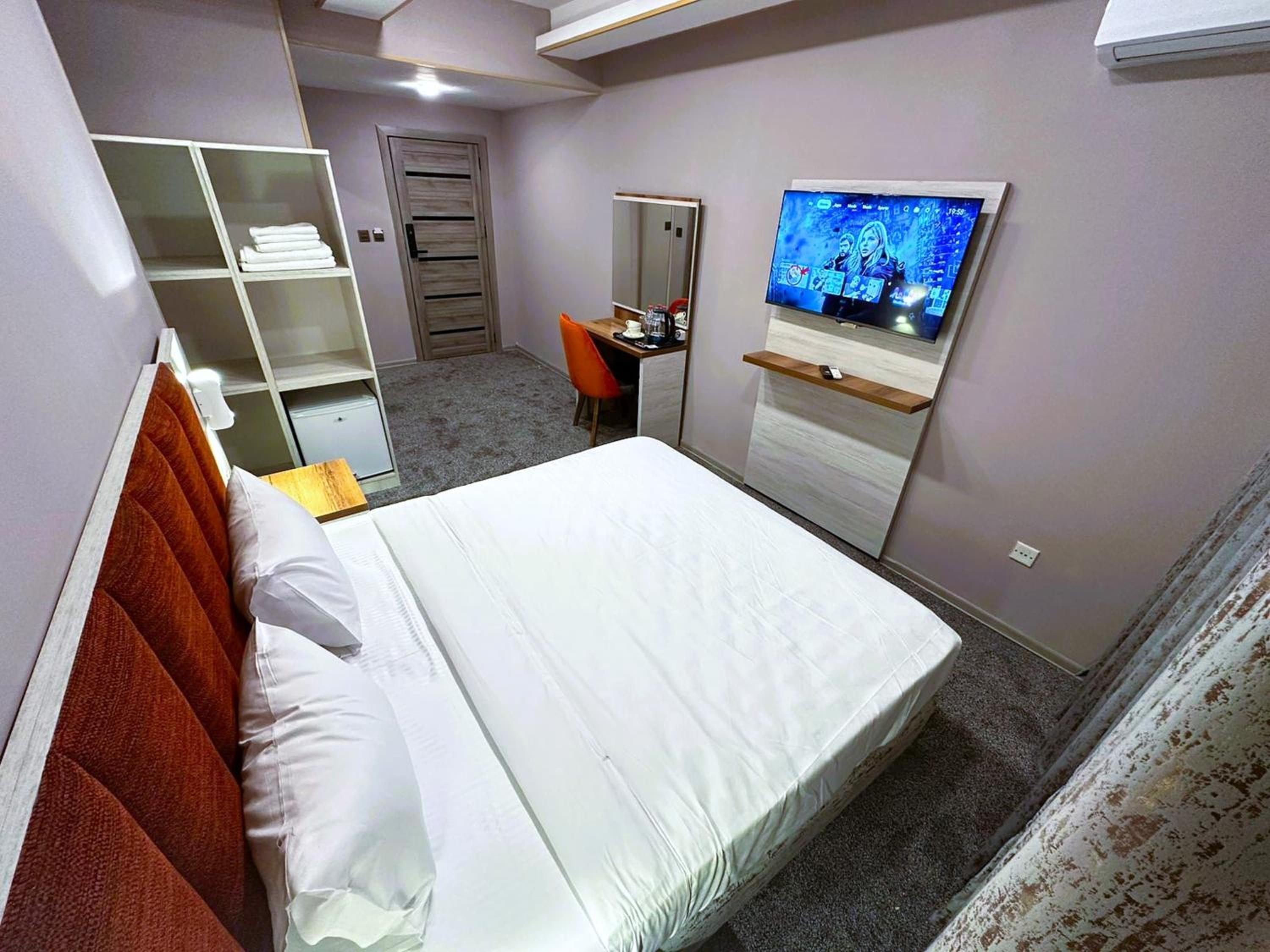 Standard King Room