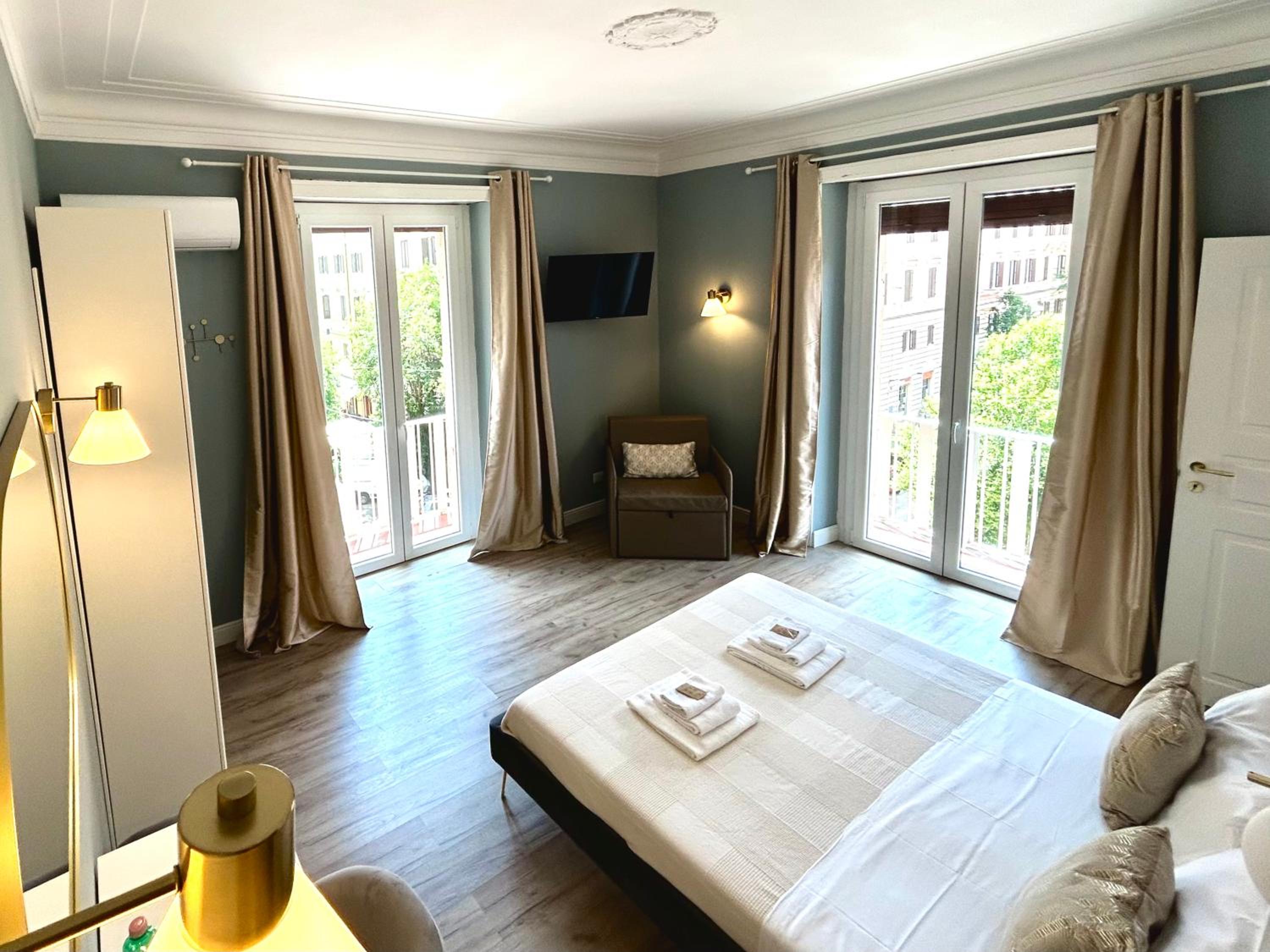 Triple Room with Balcony photo 1