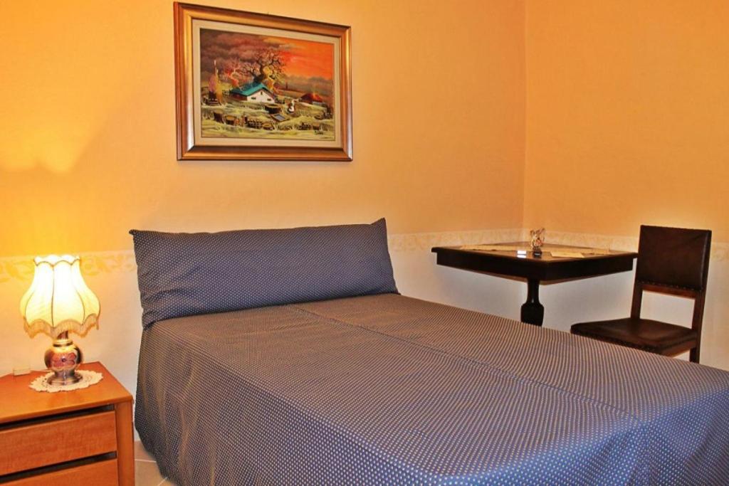 Single Room photo 1