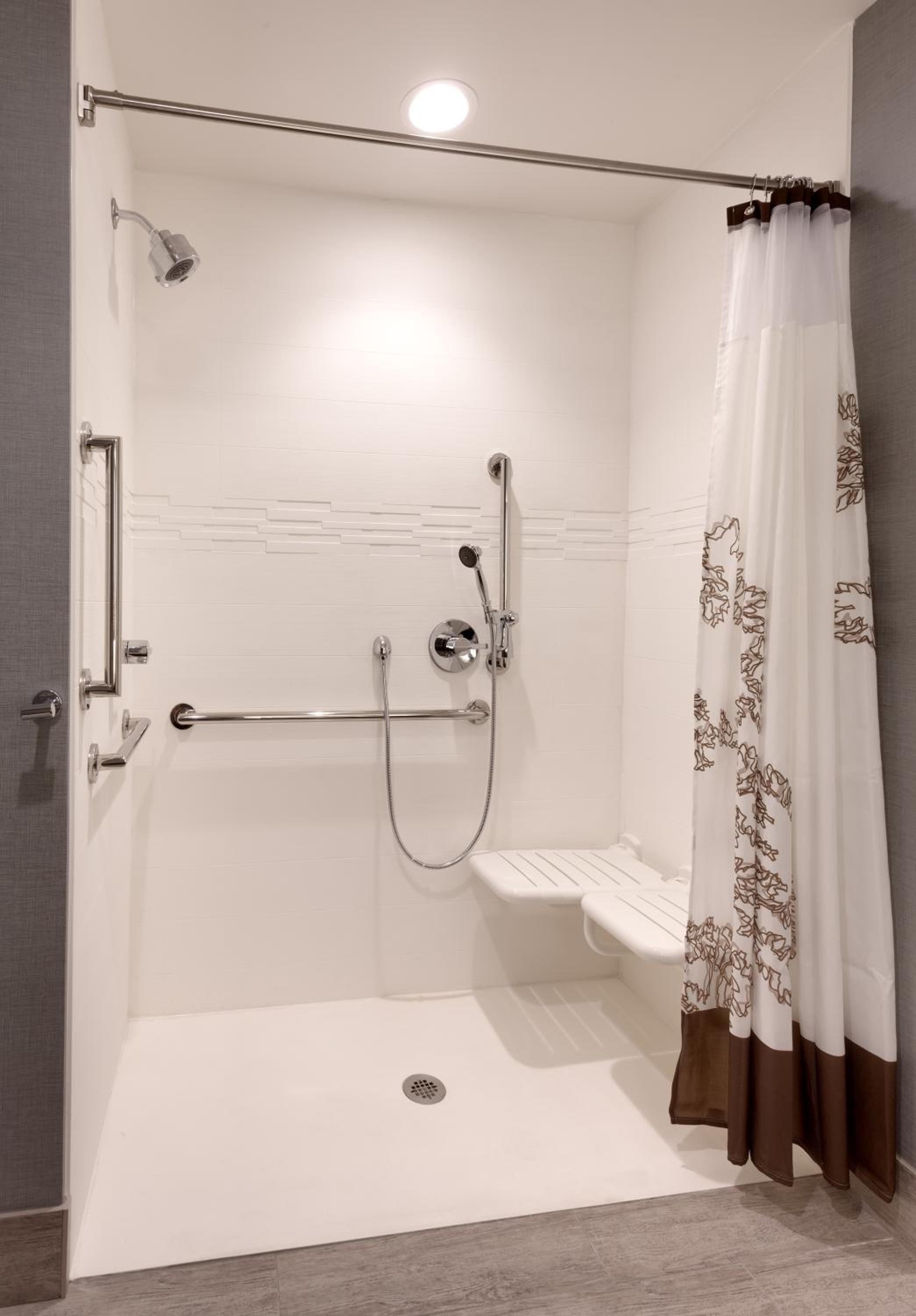 Studio King Room with Non-Private Sofa Bed - Mobility Accessible with Roll-In Shower