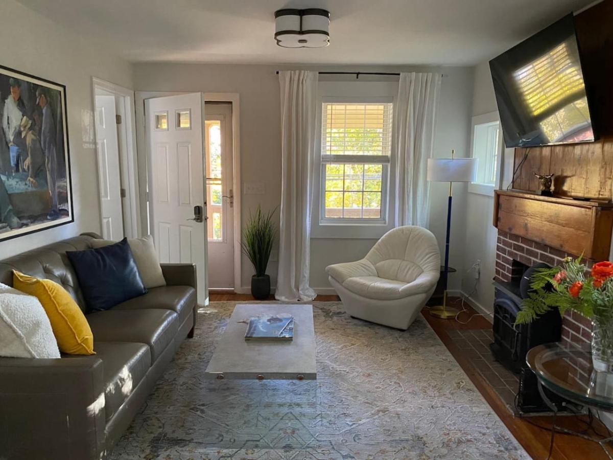 Two-Bedroom House photo 1