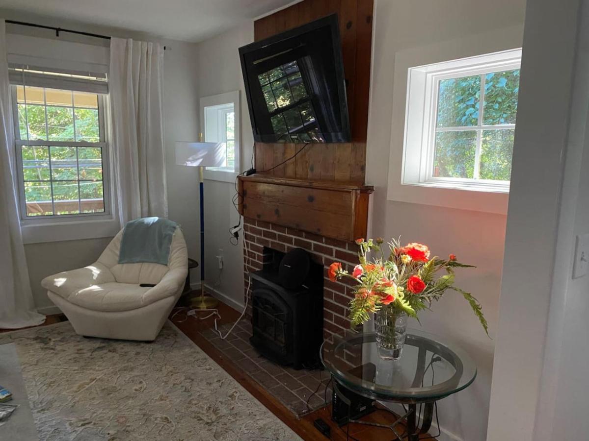 Two-Bedroom House photo 2