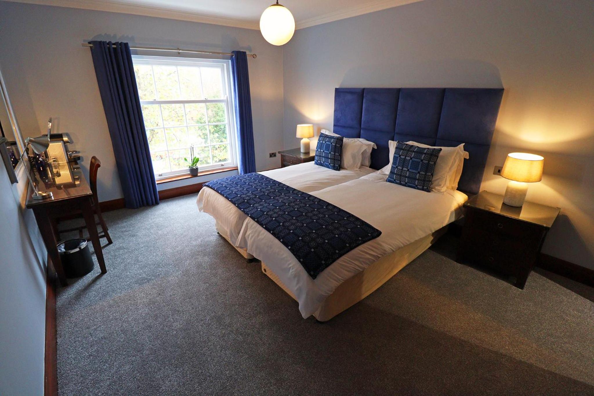 Superior Twin Room - Townhouse