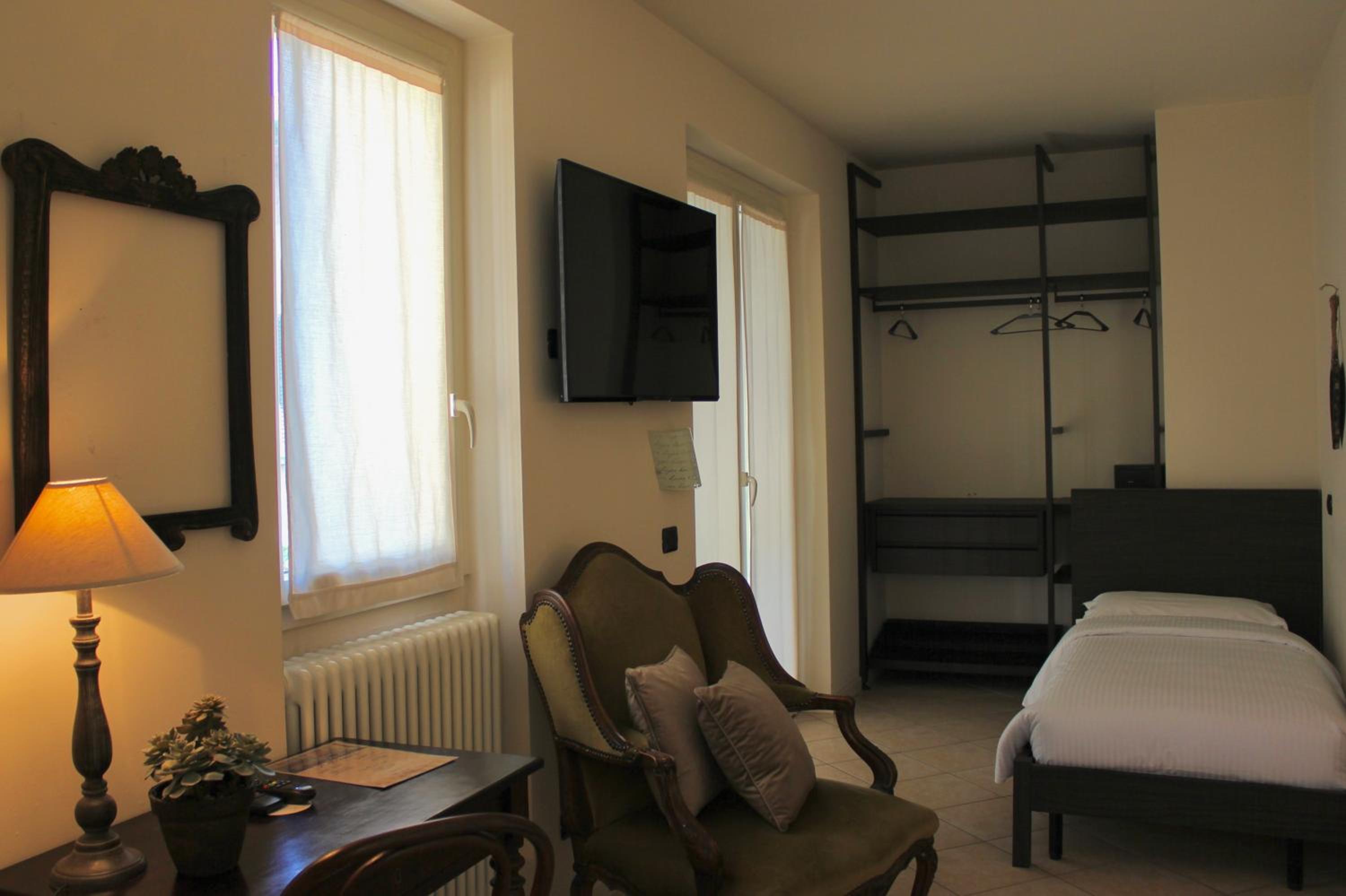 Triple Room with Balcony