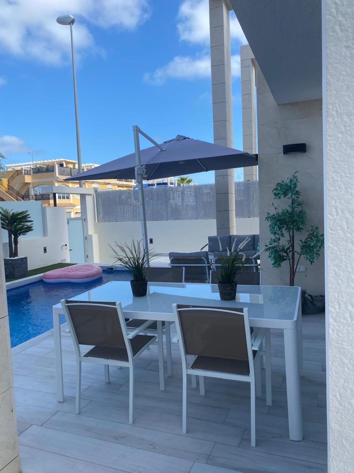 Villa with Private Pool photo 3