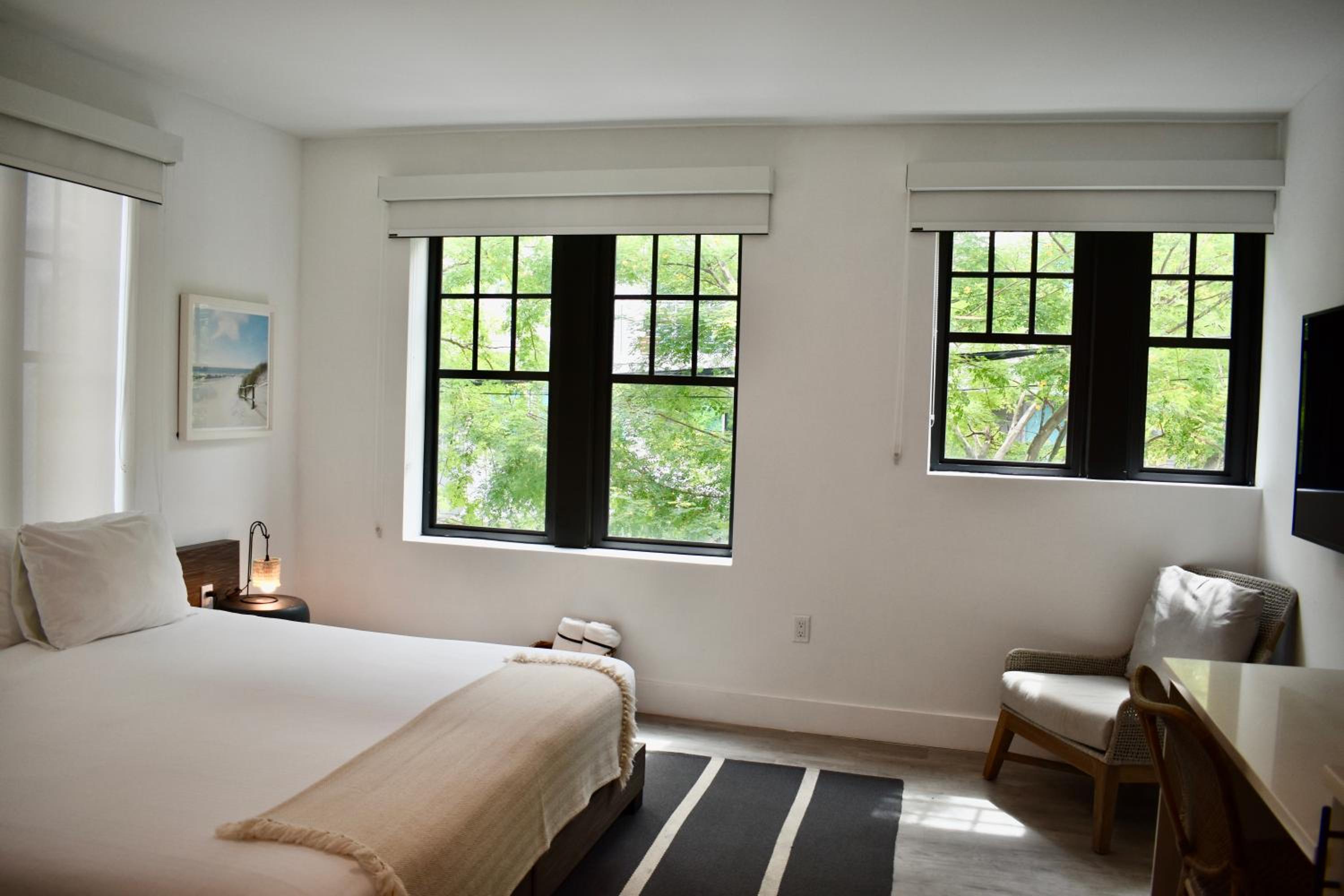 King Room thumbnail 5