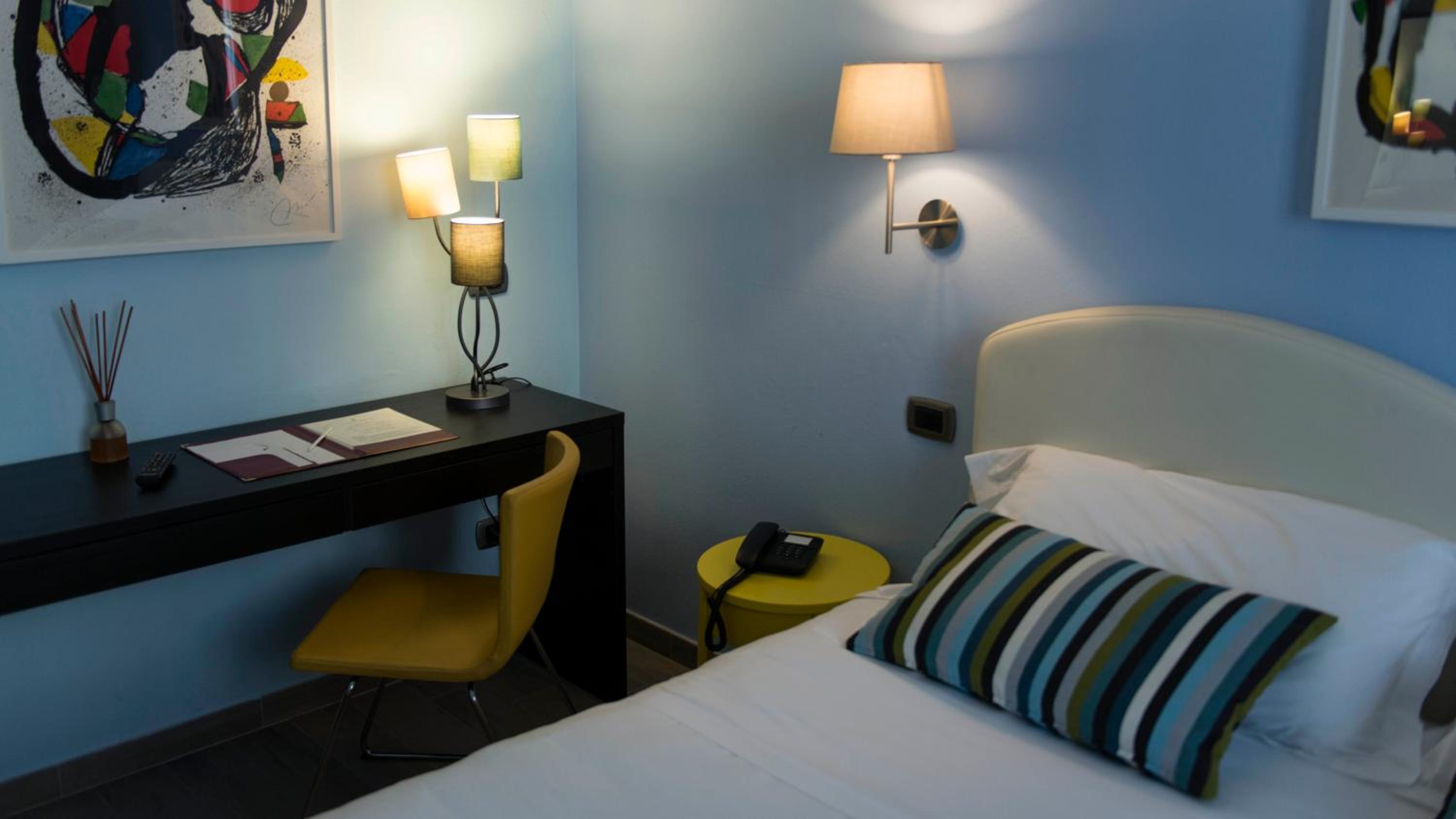 Double Room thumbnail 6