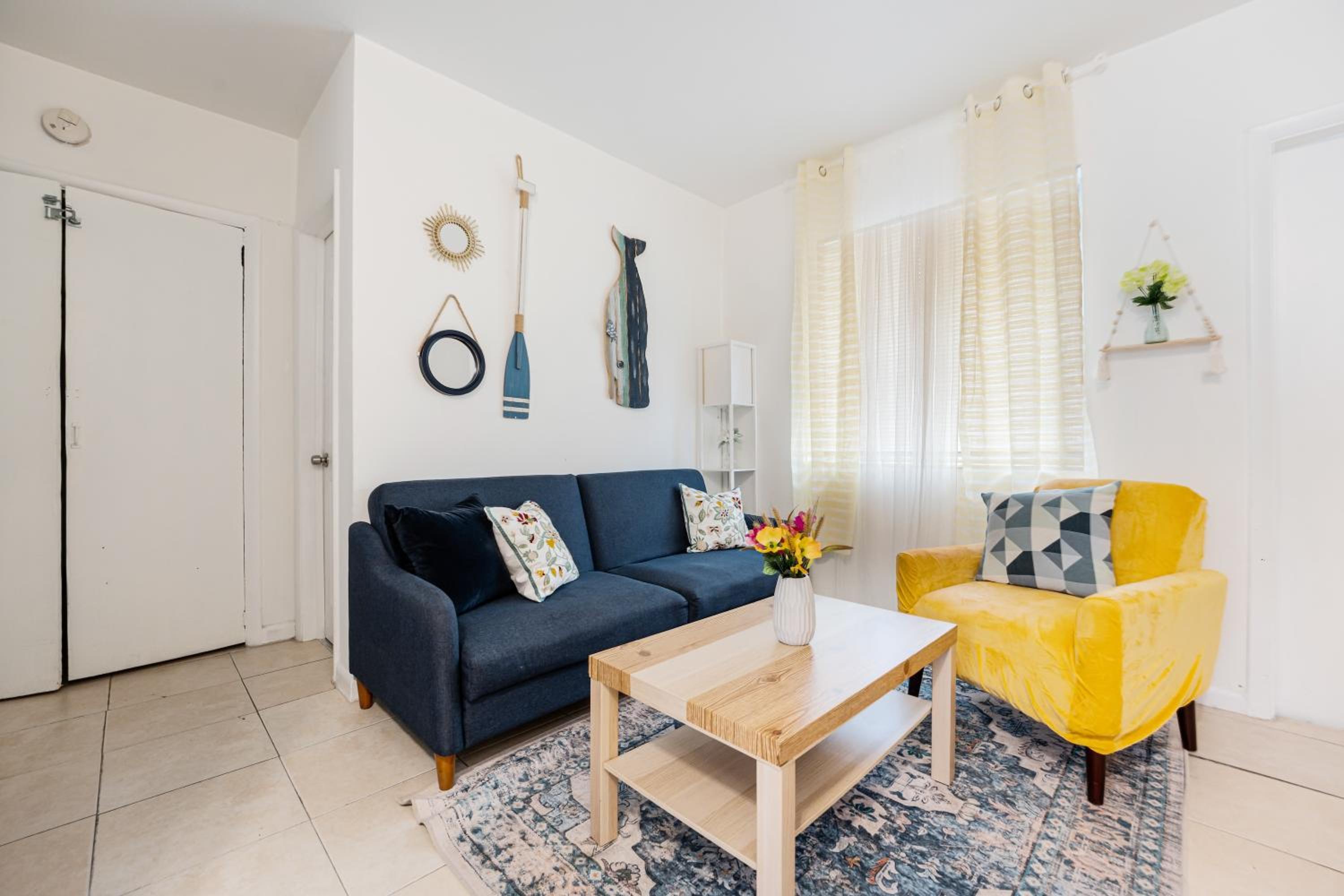 Apartment photo 1