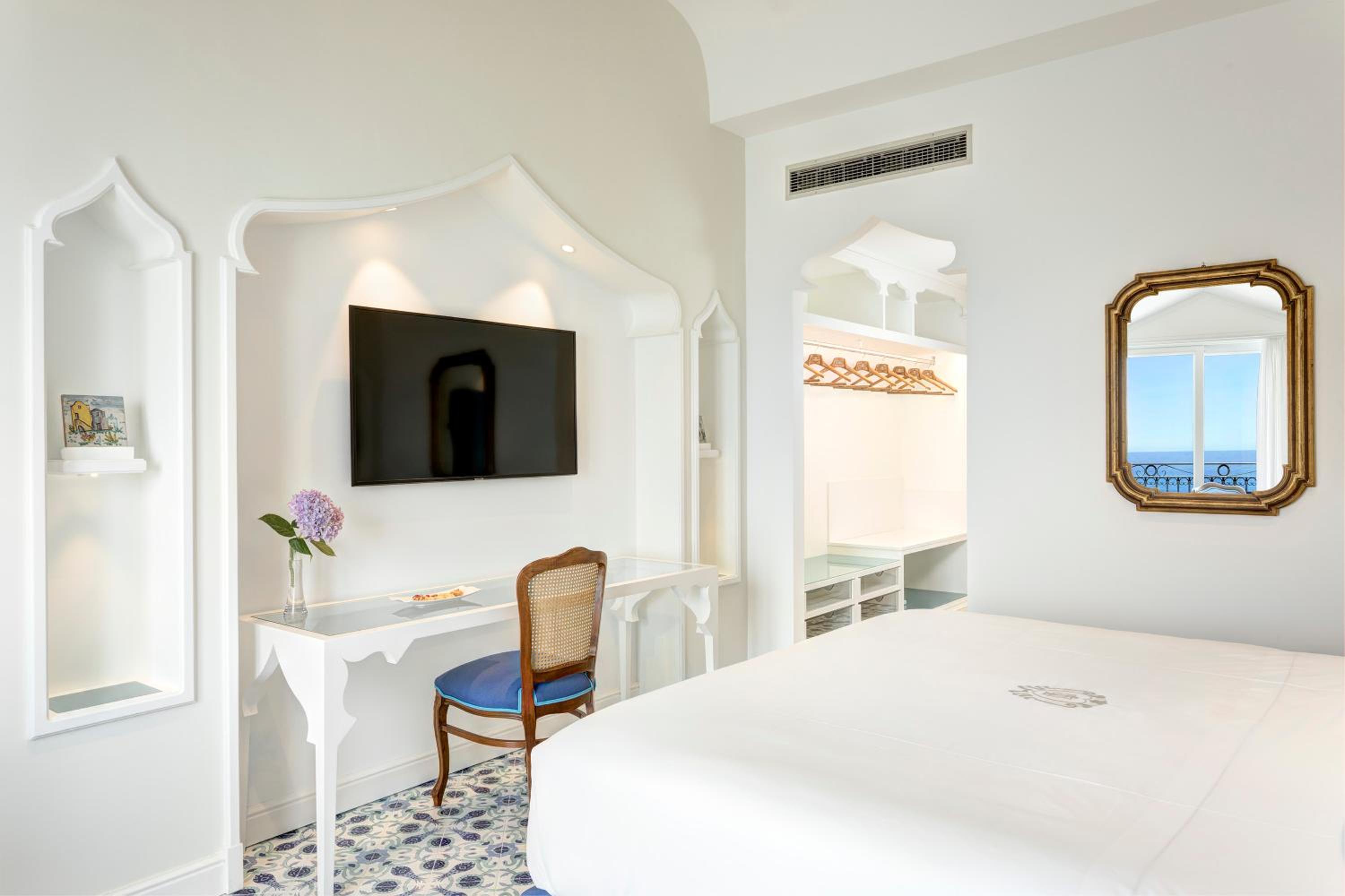 Prestige Double or Twin Room with Sea View - Photo 3