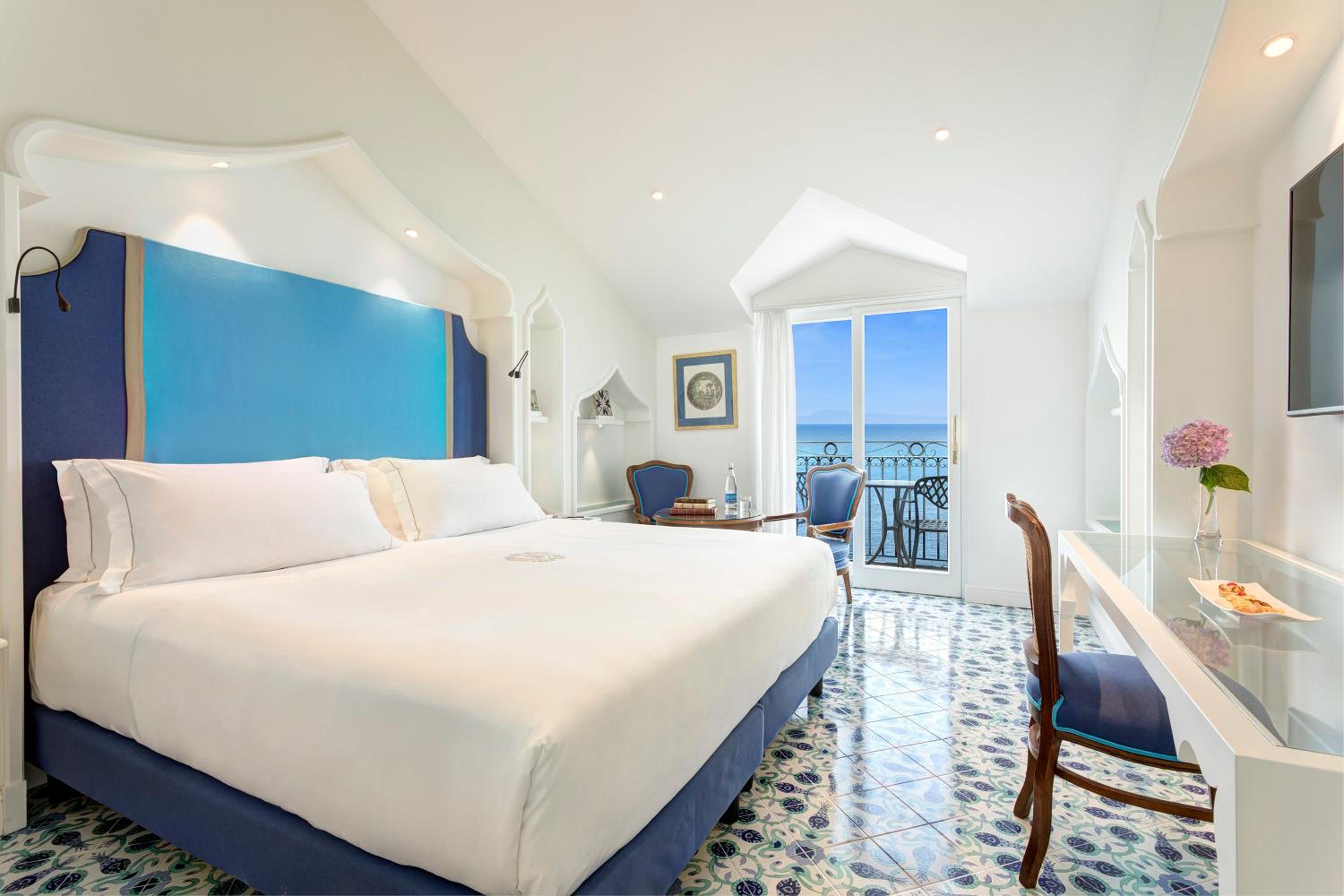 Prestige Double or Twin Room with Sea View - Photo 1