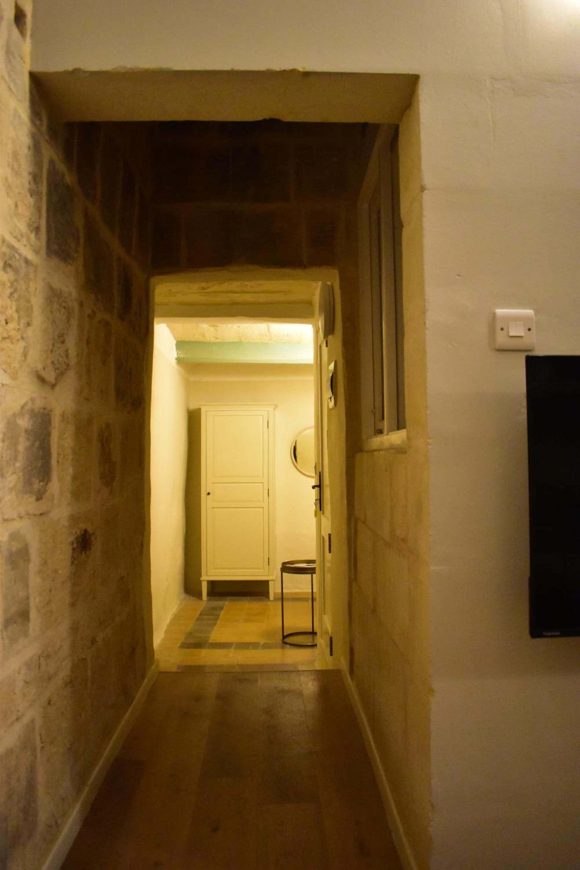 Deluxe Double Room with Balcony and Sea View photo 3