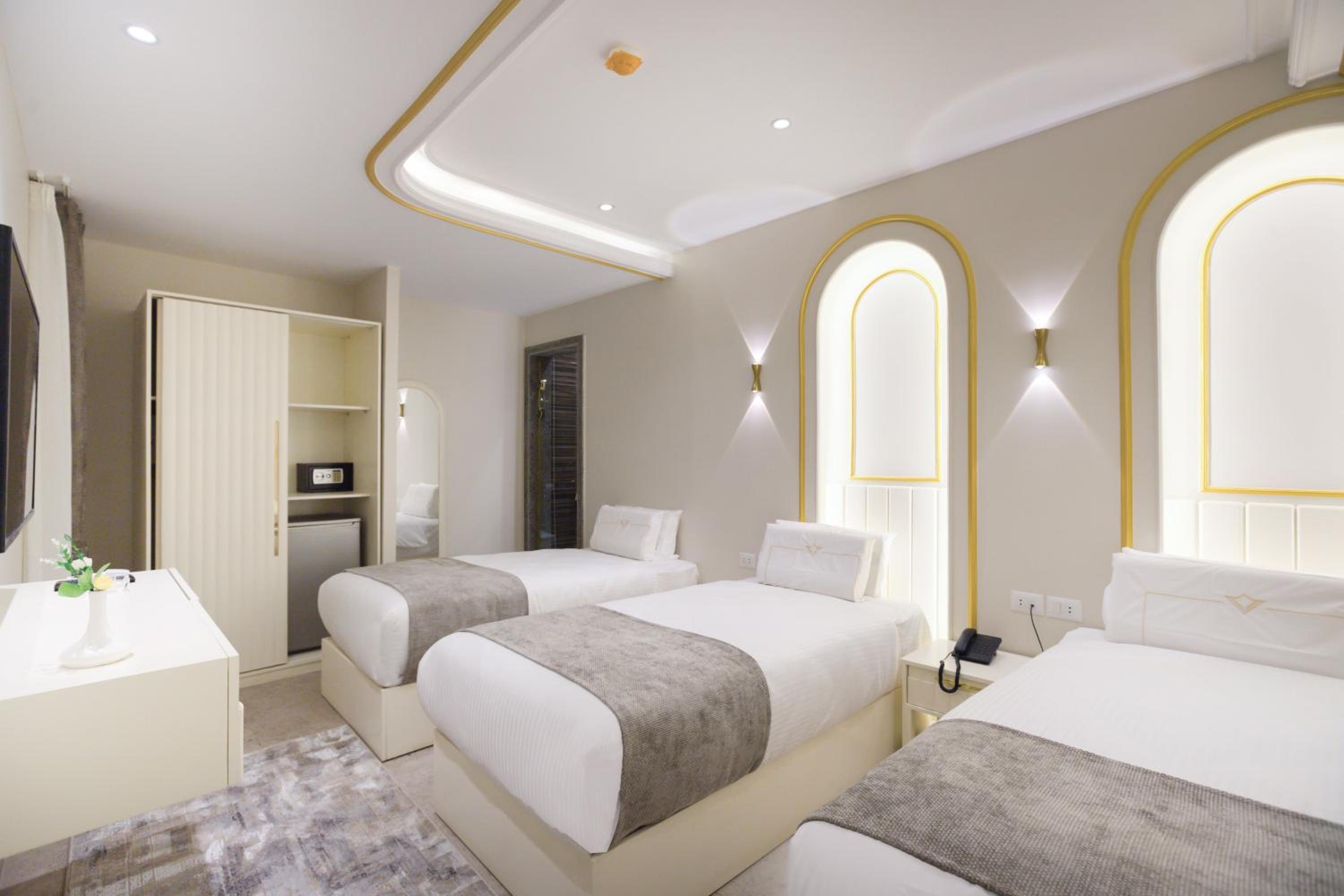 Standard Triple Room - Photo 4