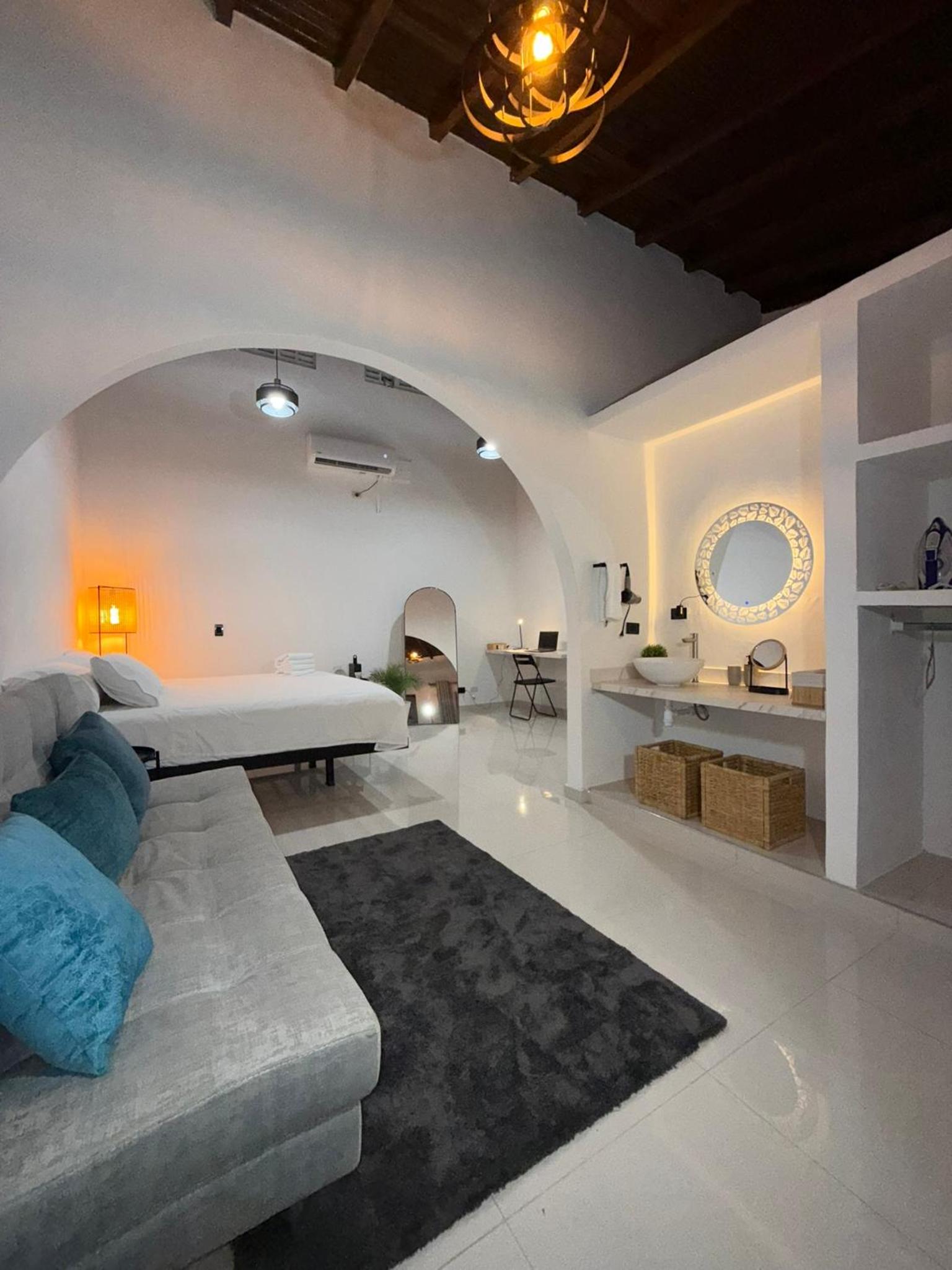 Superior King Suite