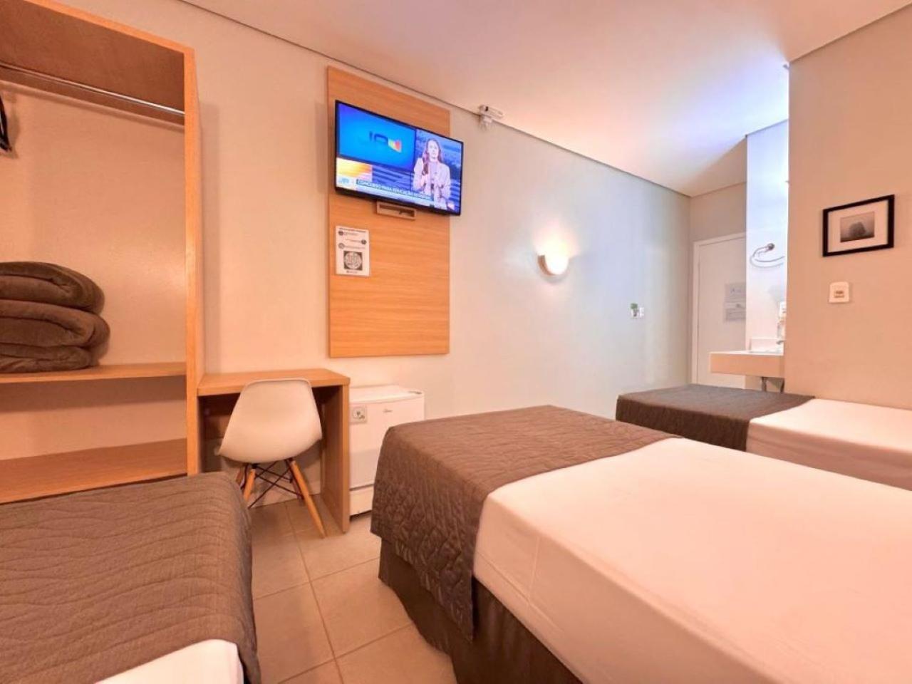 Executive Triple Room photo 2