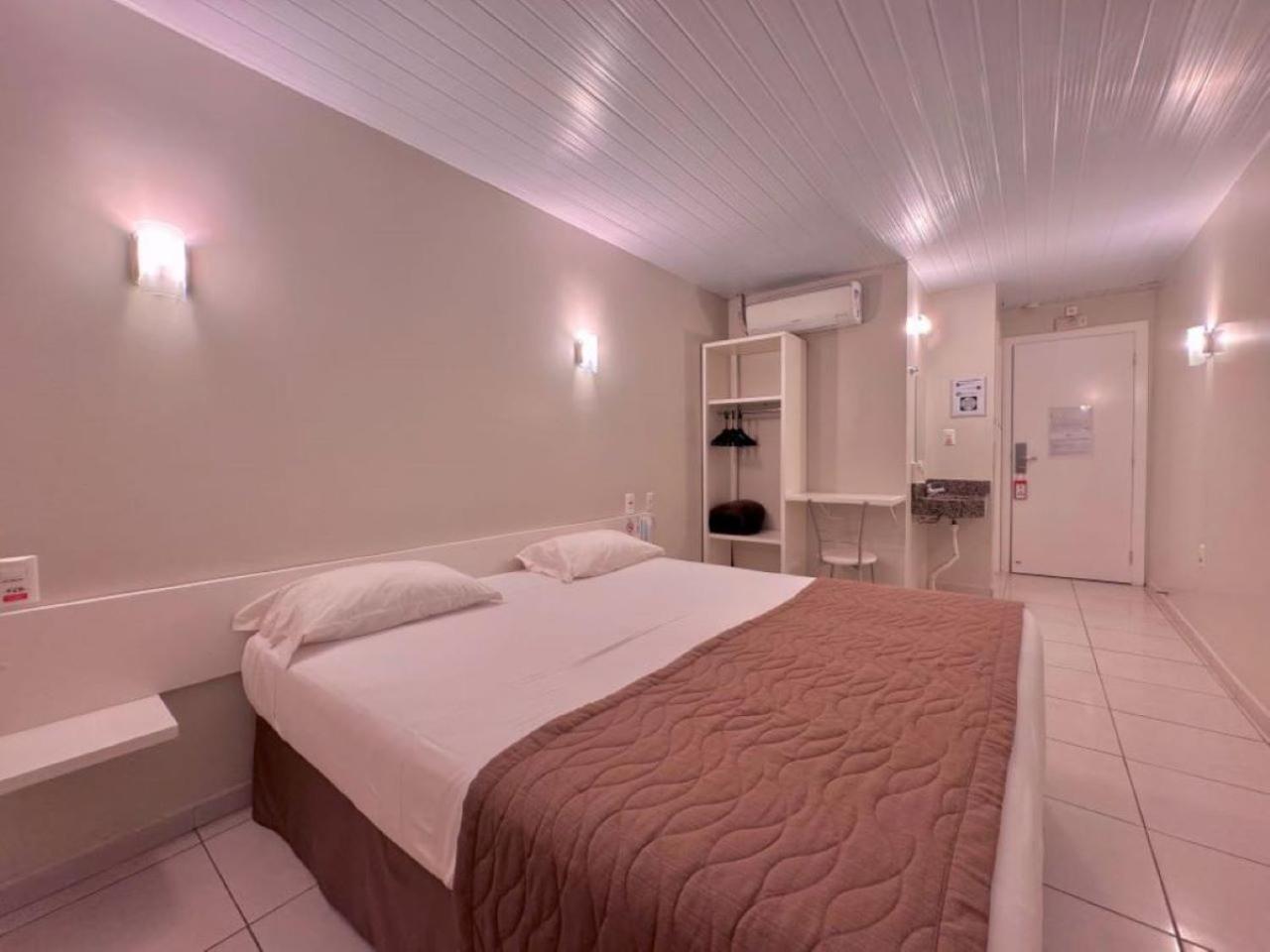 Standard Double Room photo 2