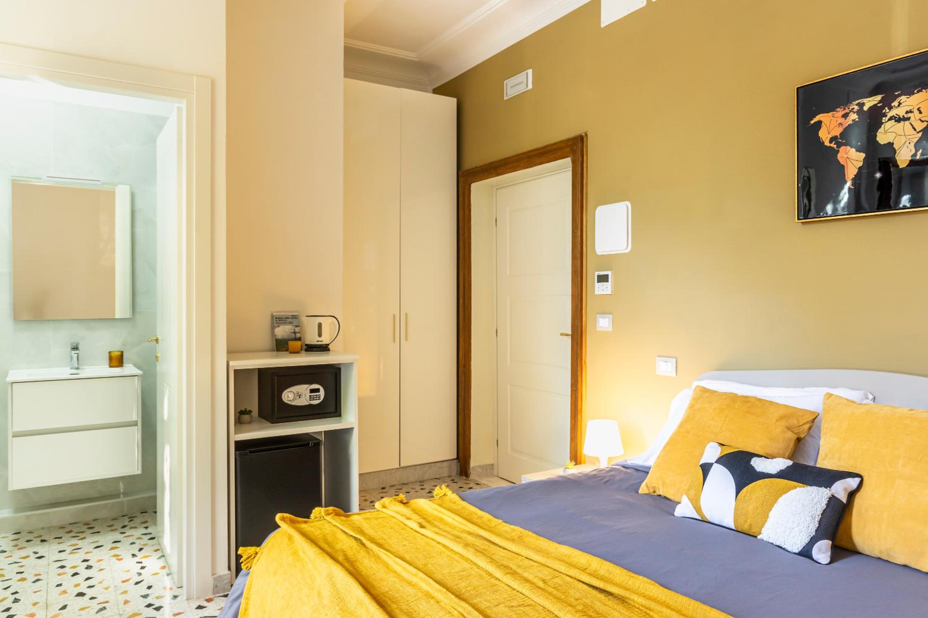 Deluxe Double Room with Castle View photo 1