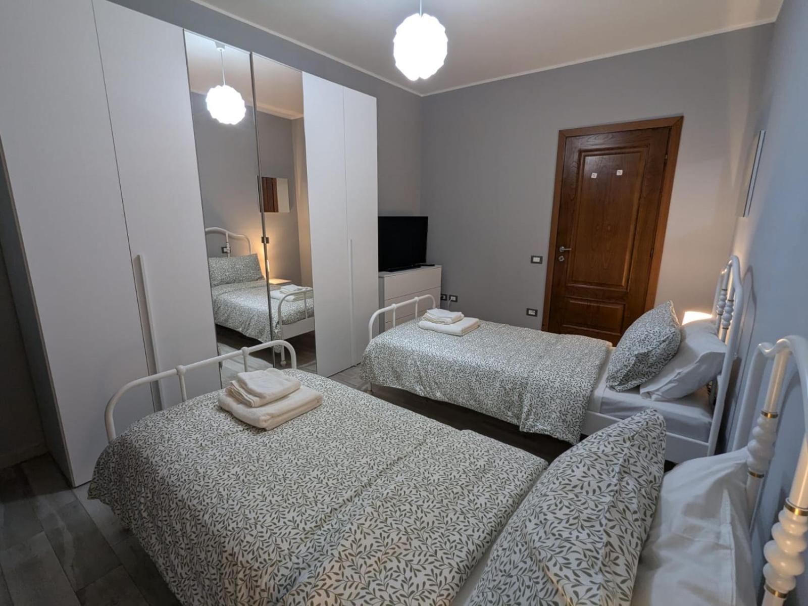 Three-Bedroom House photo 3