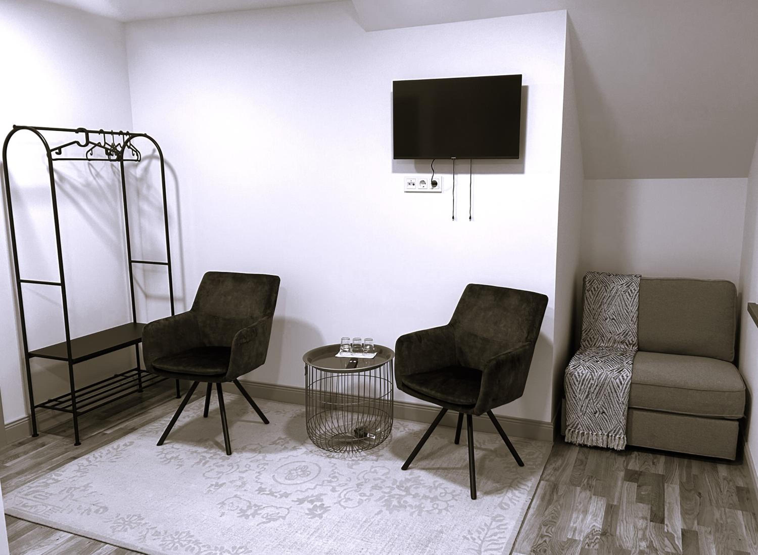 Triple Room with Bathroom photo 2