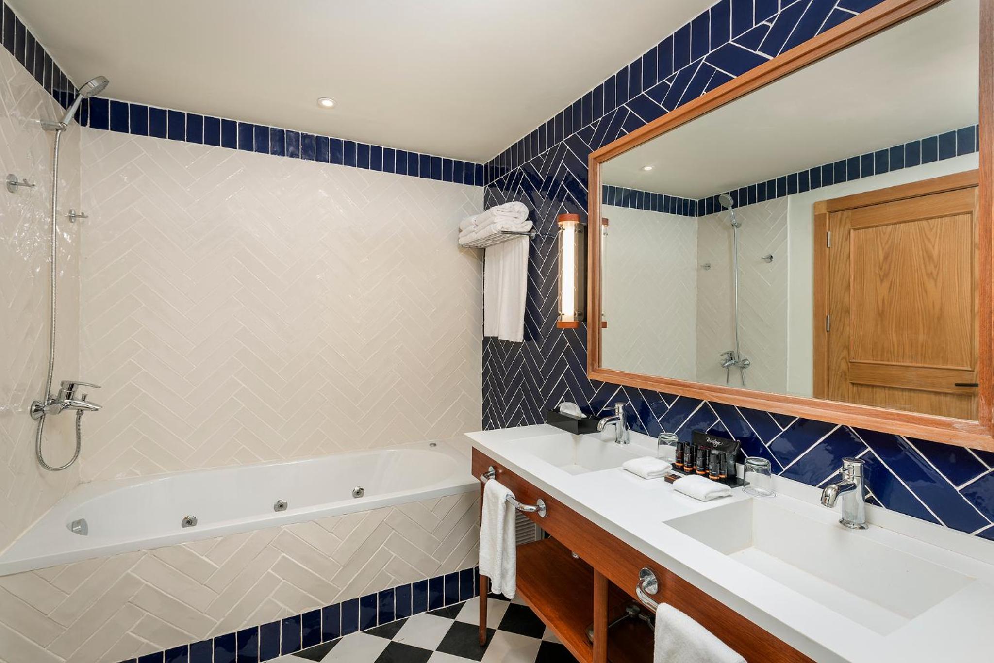 Privilege Junior Suite Rooftop With Jacuzzi Single