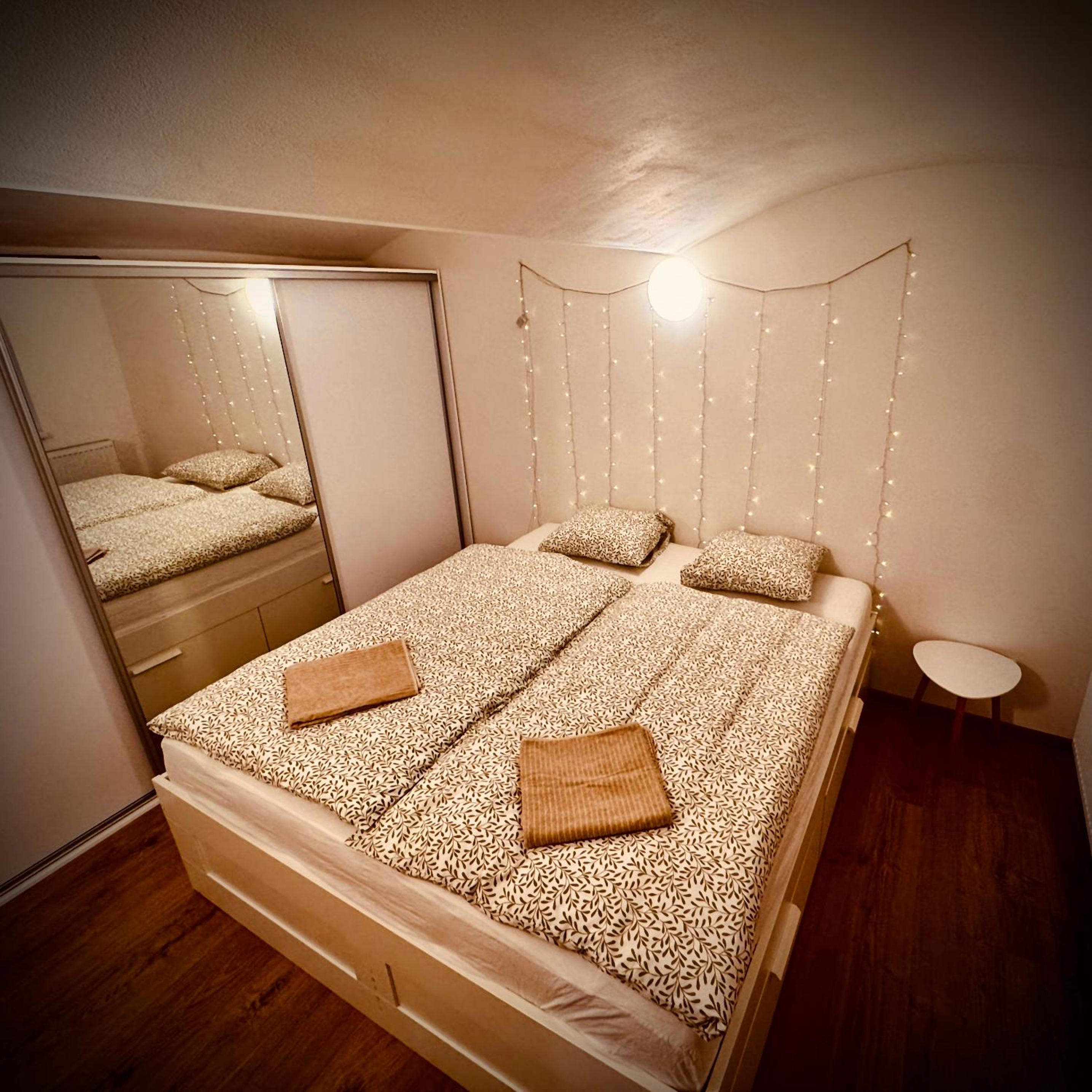 One-Bedroom Apartment photo 3