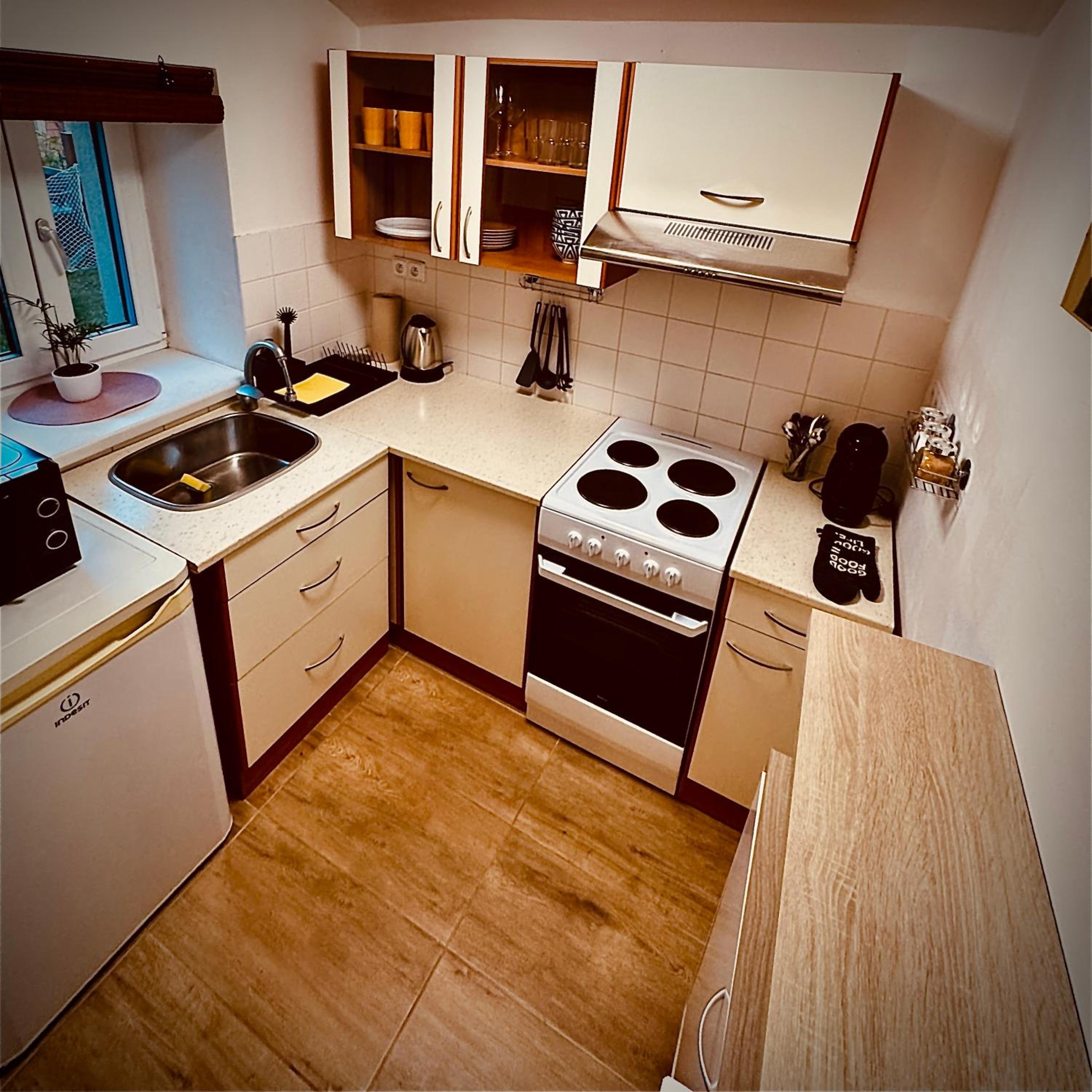 One-Bedroom Apartment photo 2
