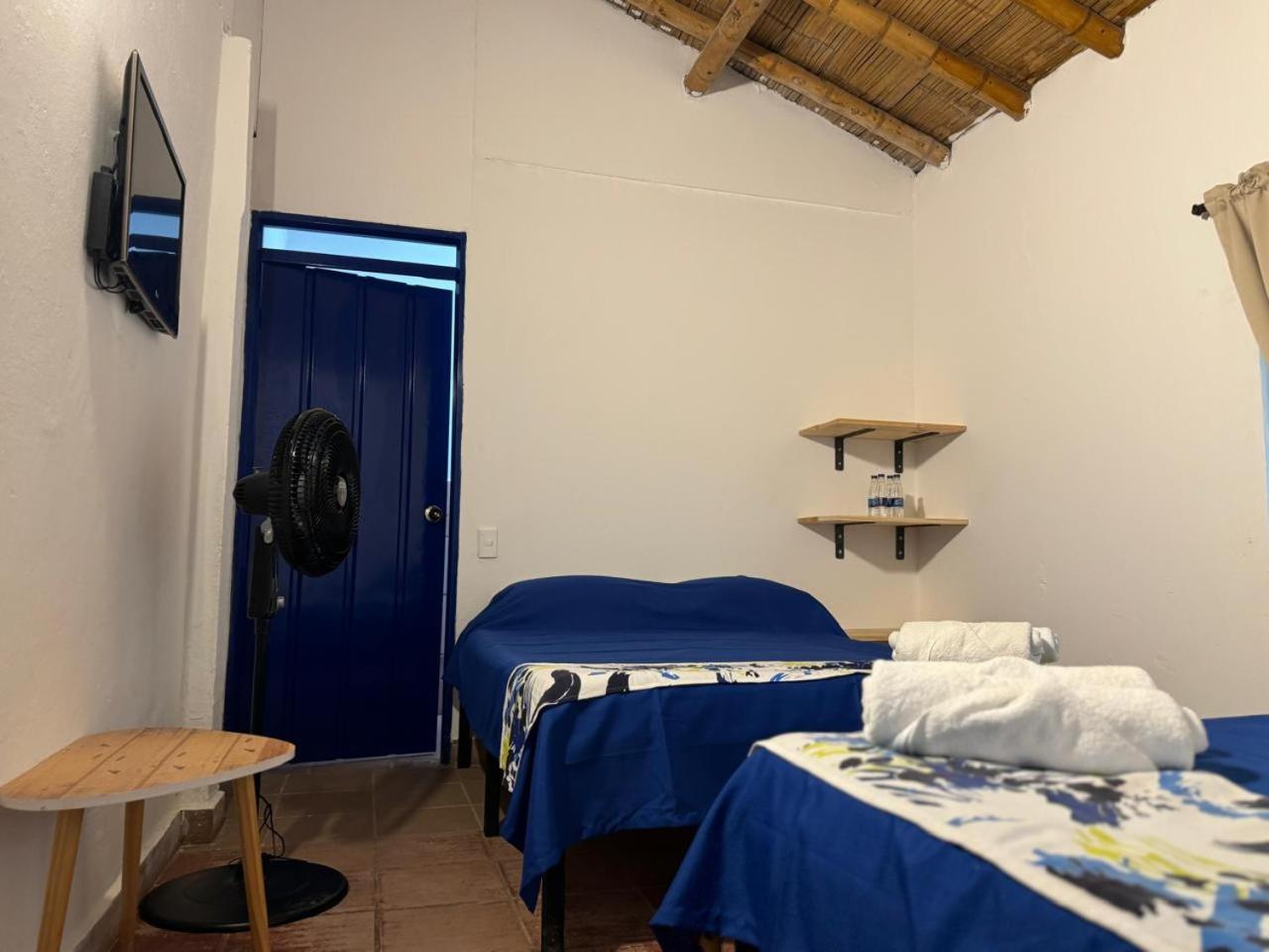 Quadruple Room with Private Bathroom photo 2