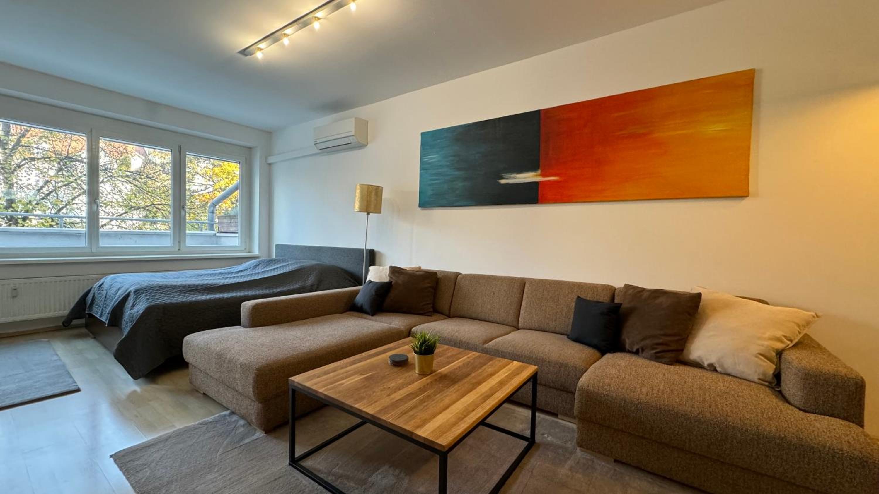 Three-Bedroom Apartment photo 2