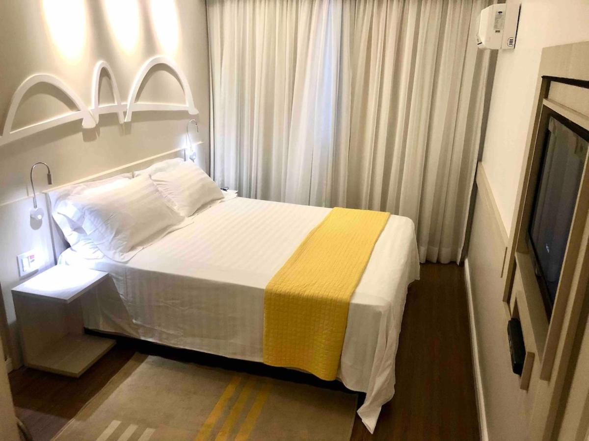 Suite 2