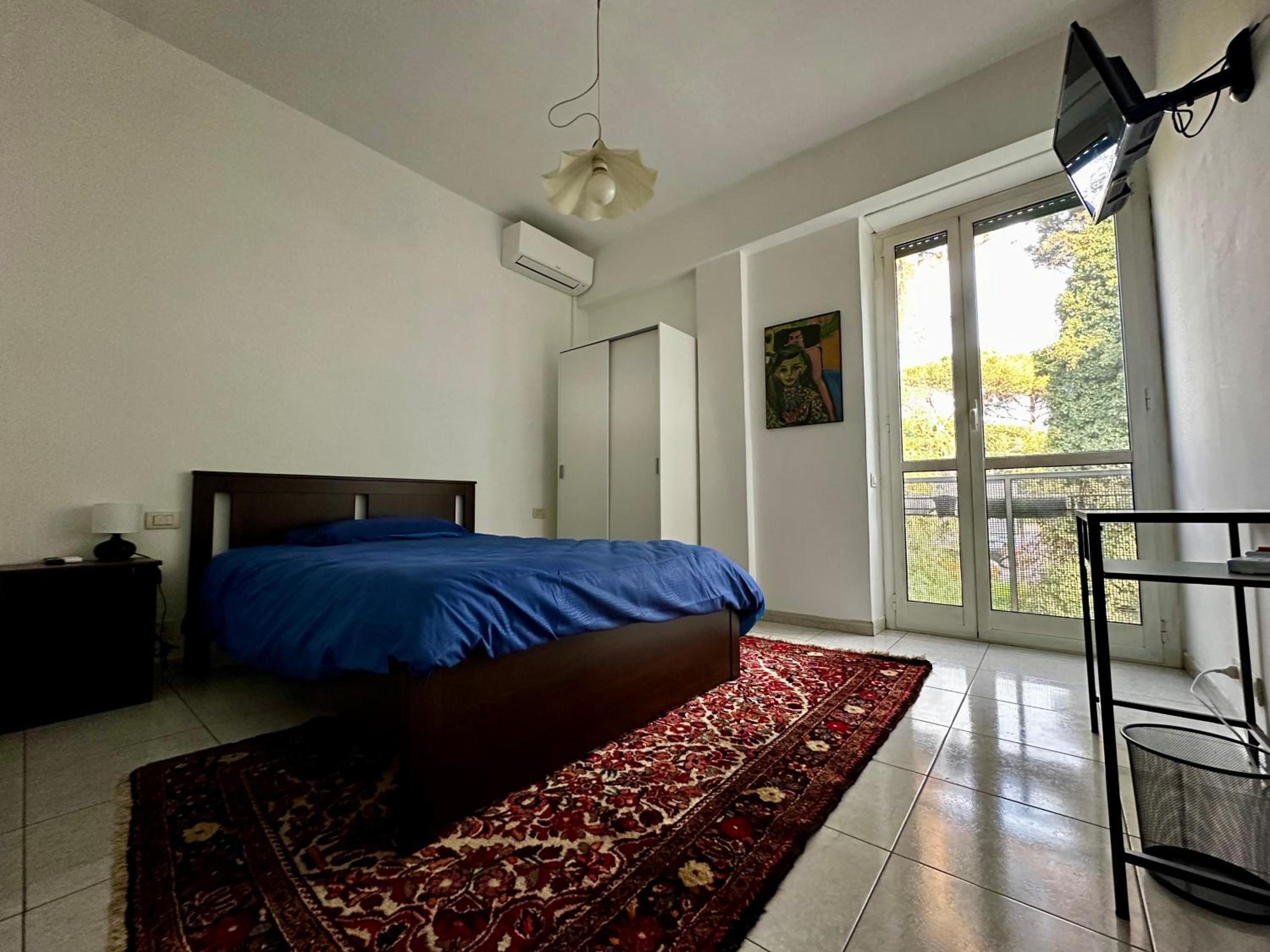 Single Room with Private Bathroom