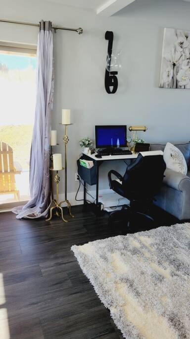 Four-Bedroom House photo 2