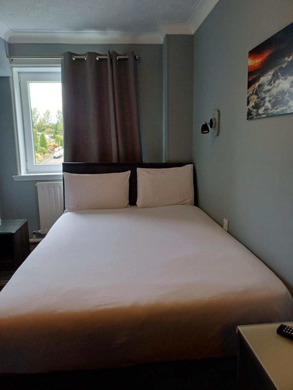 Double Room with Private Bathroom photo 2
