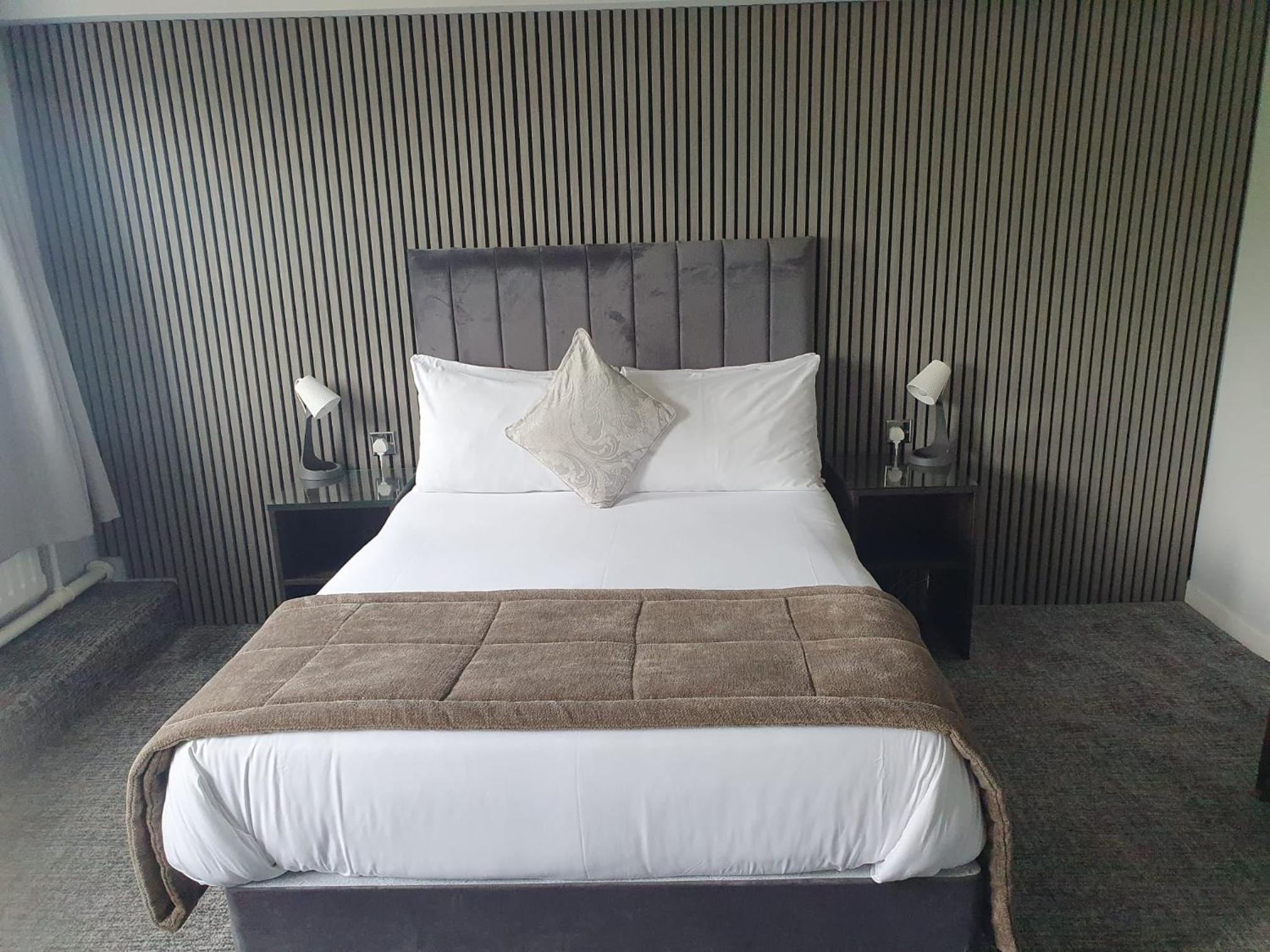 Double Room with Private Bathroom photo 3