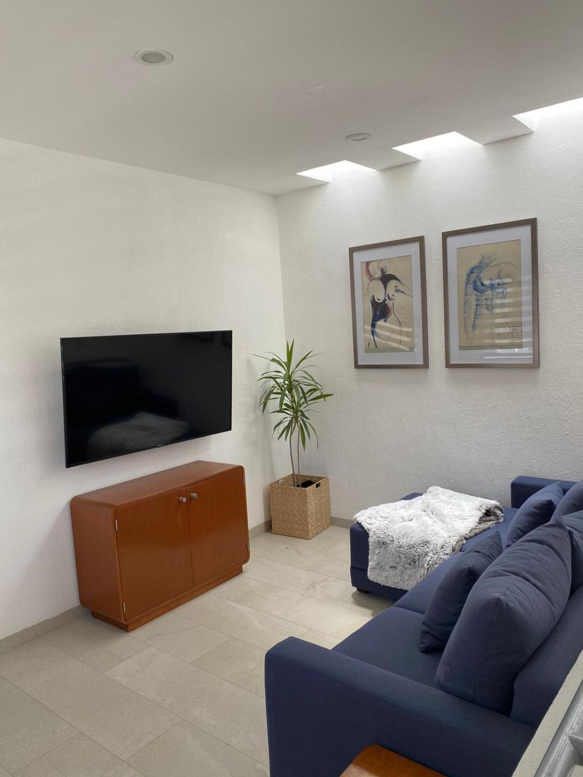 Three-Bedroom House photo 1