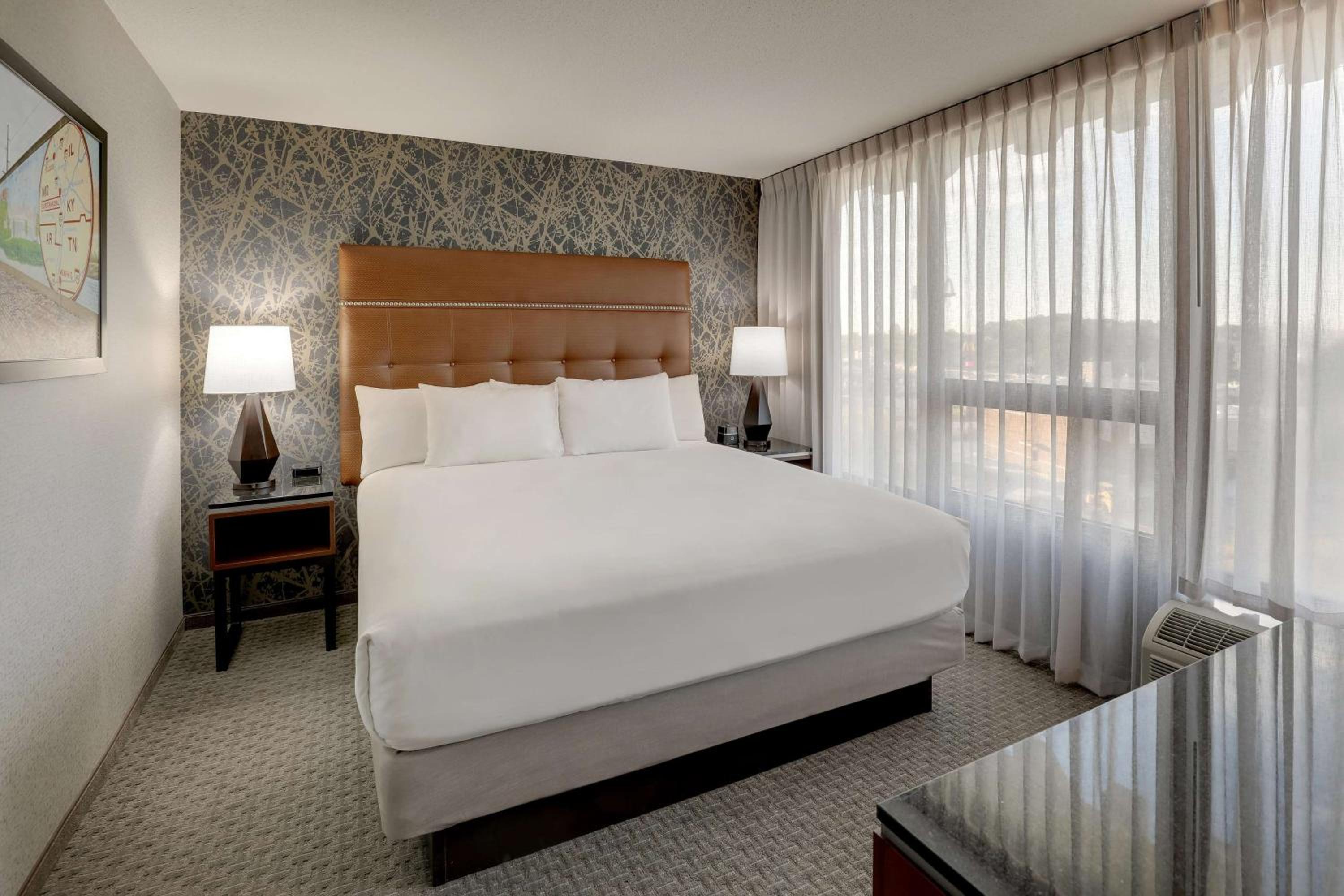 King Suite - Photo 4