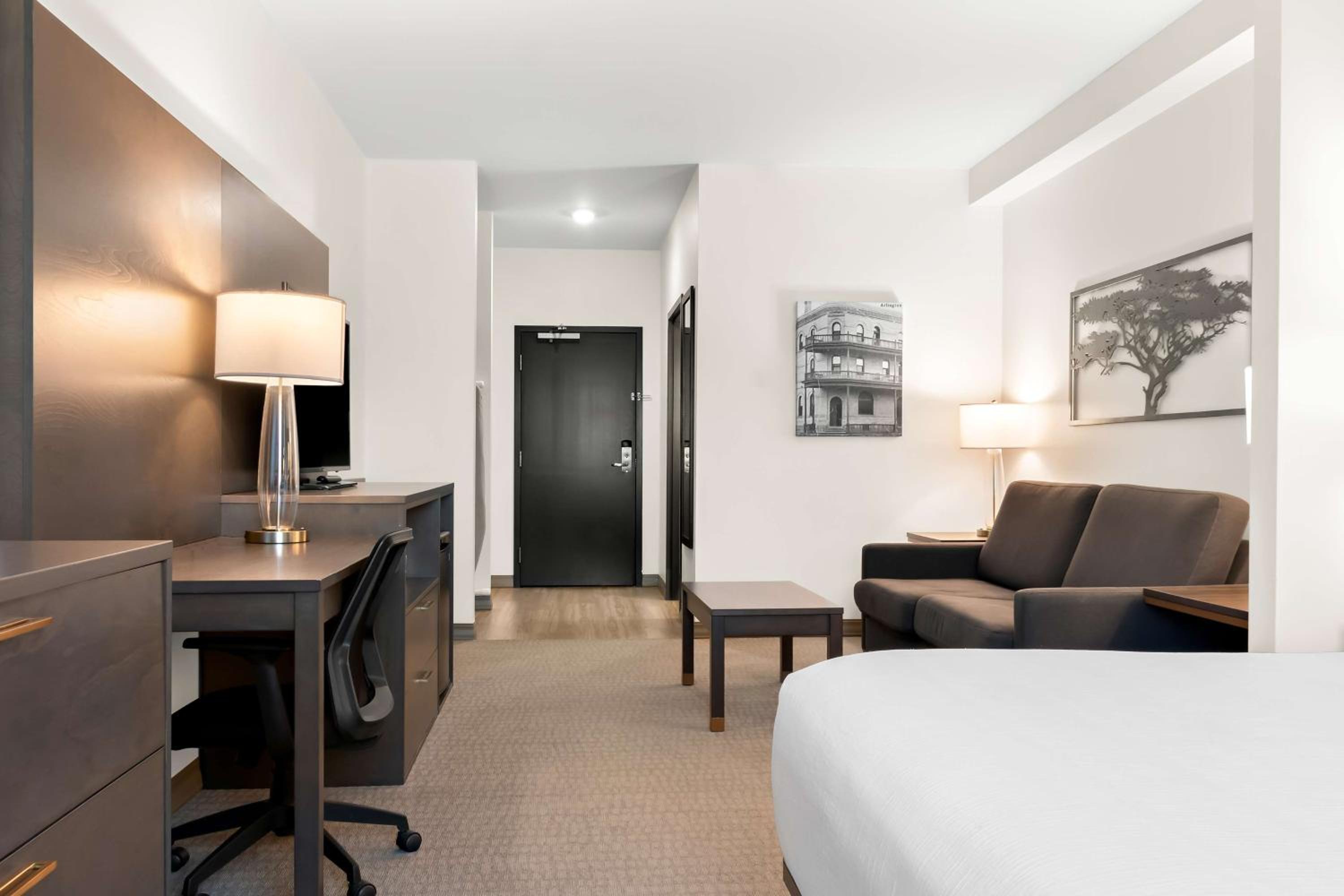 King Suite - Photo 4