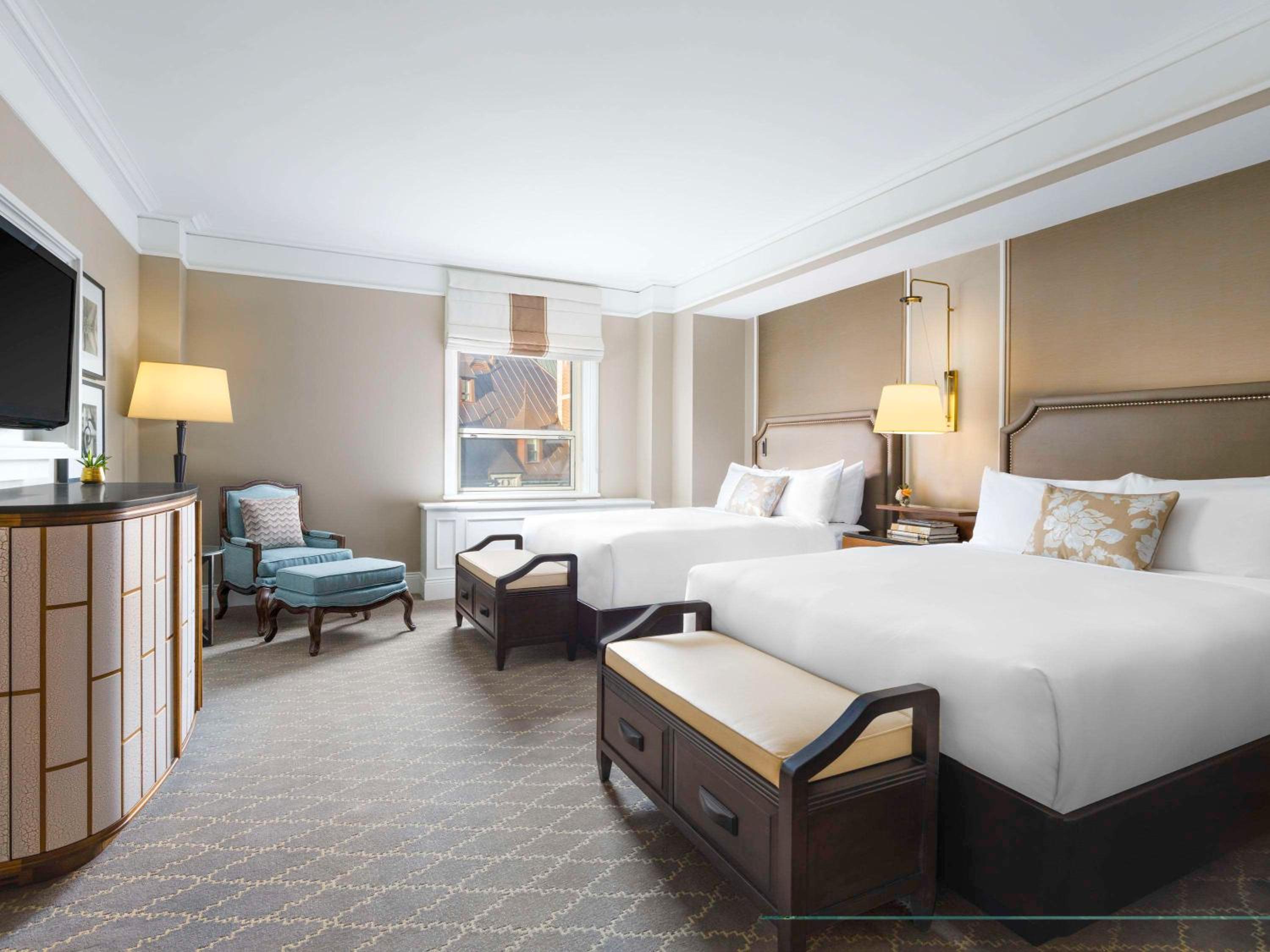 Fairmont Double Room with Two Double Beds and Bathtub