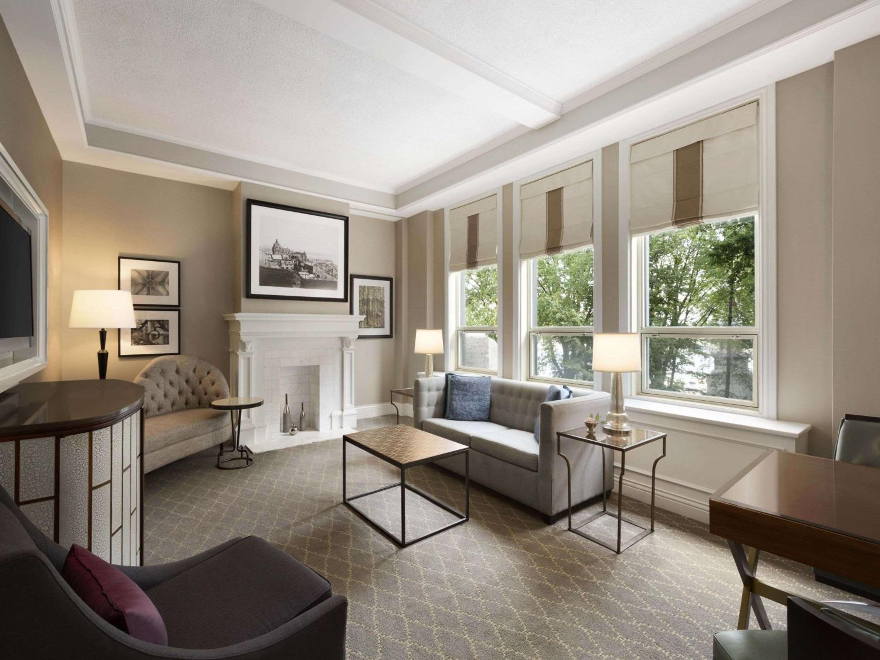 One-Bedroom King Suite