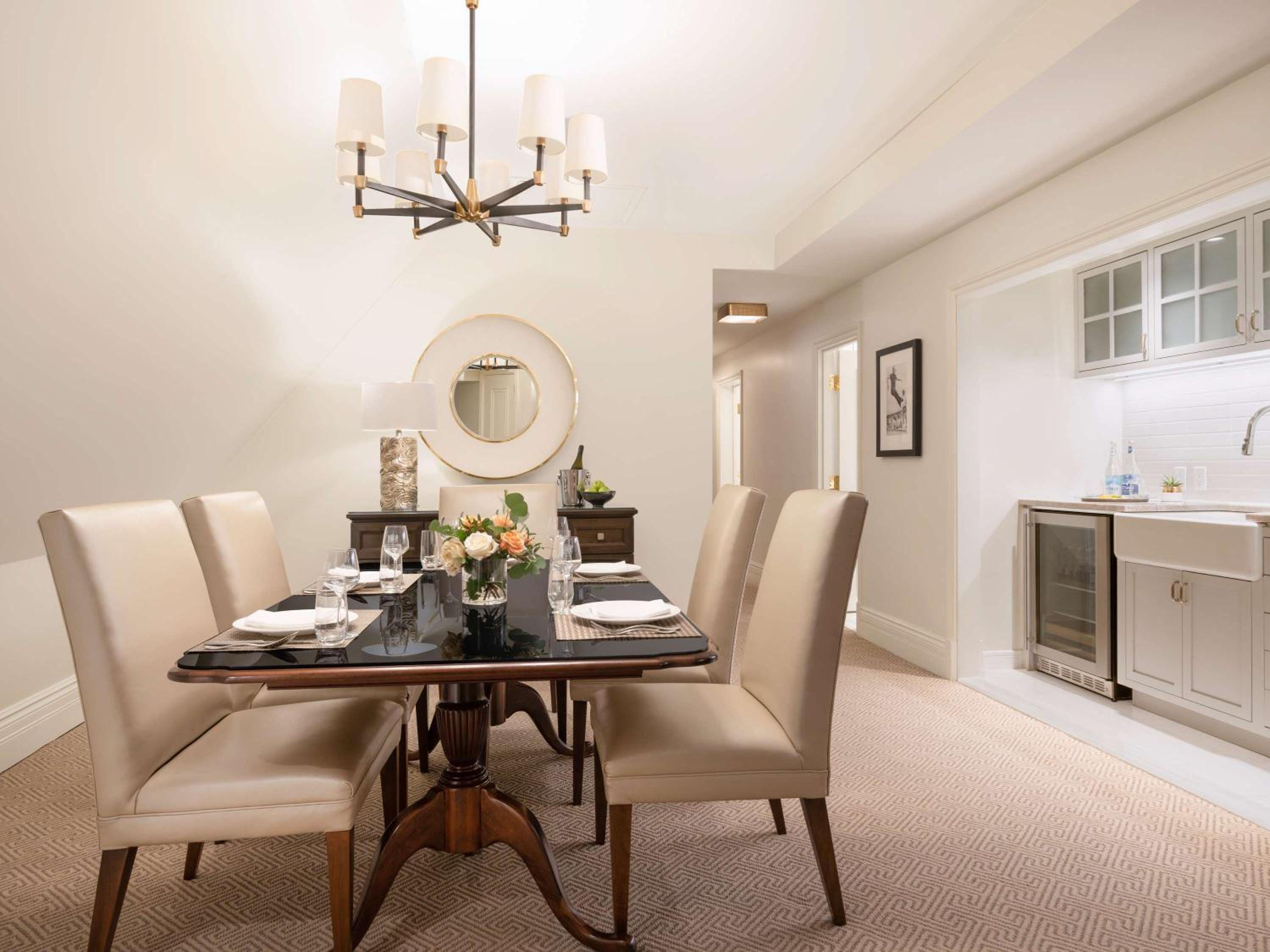 Suite Trudeau Trudeau Two Bedroom Suite with River View