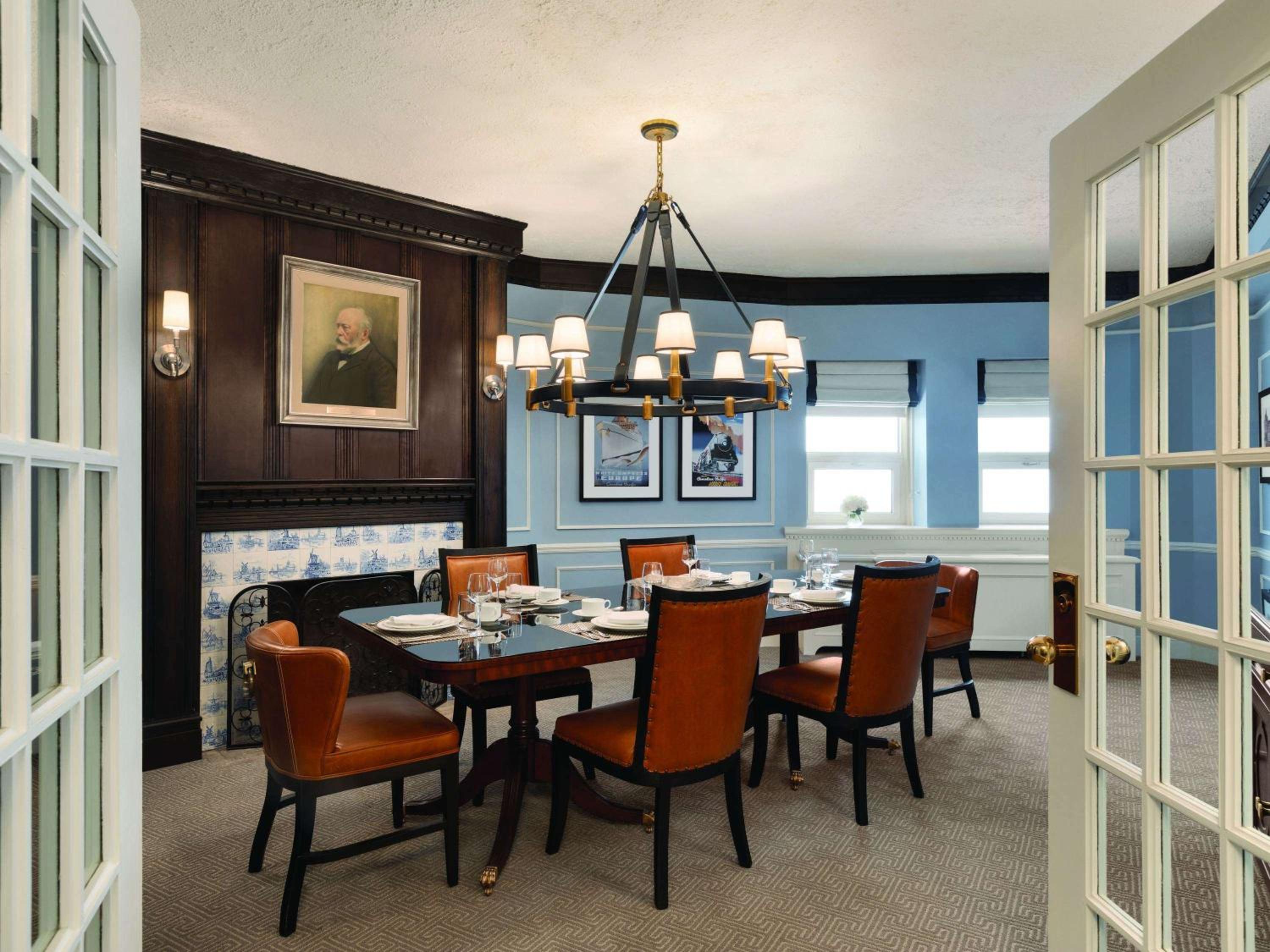 Suite Van Horne One Bedroom Suite with River View
