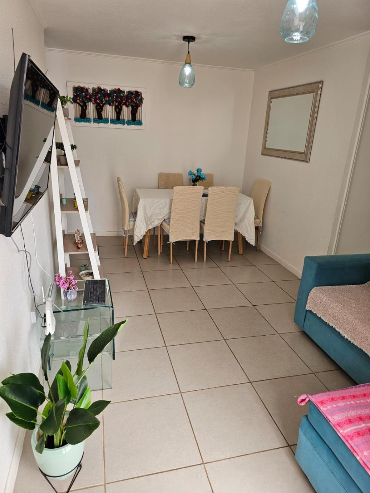 Three-Bedroom Apartment With Balcony photo 2