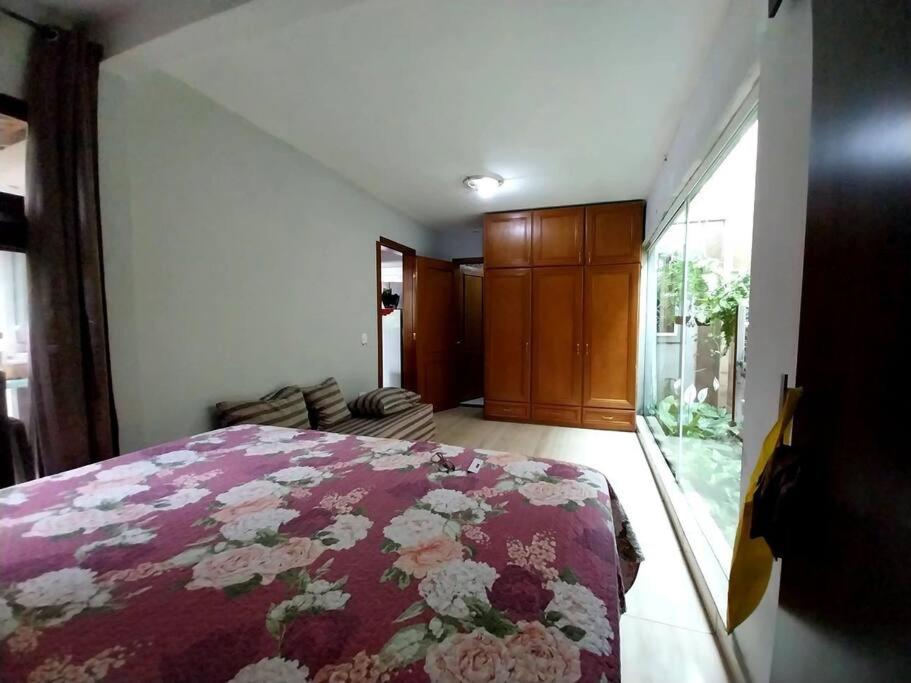 Four-Bedroom House photo 1