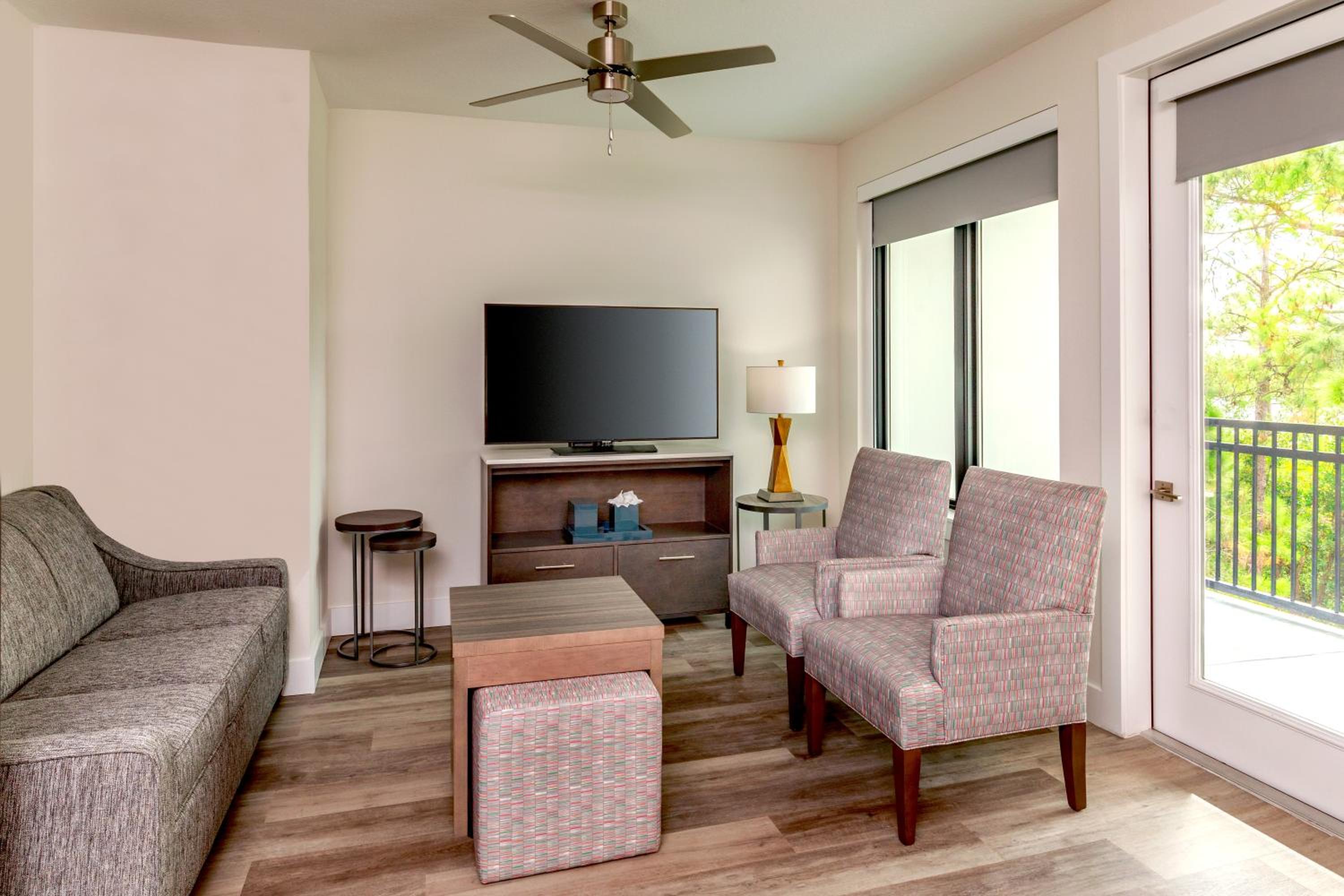 Superior Two Bedroom Suite (Free Water Park Access) photo 1