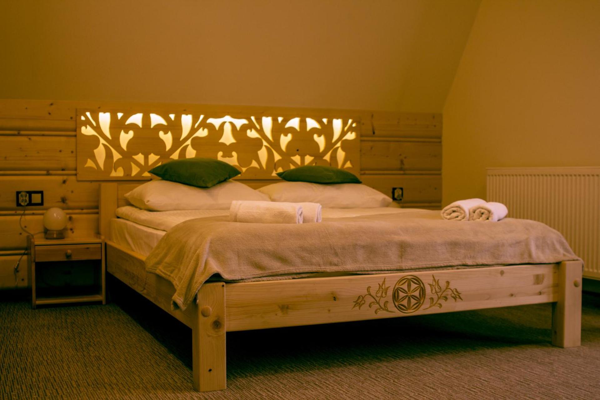 Quadruple Room with Mountain View photo 2