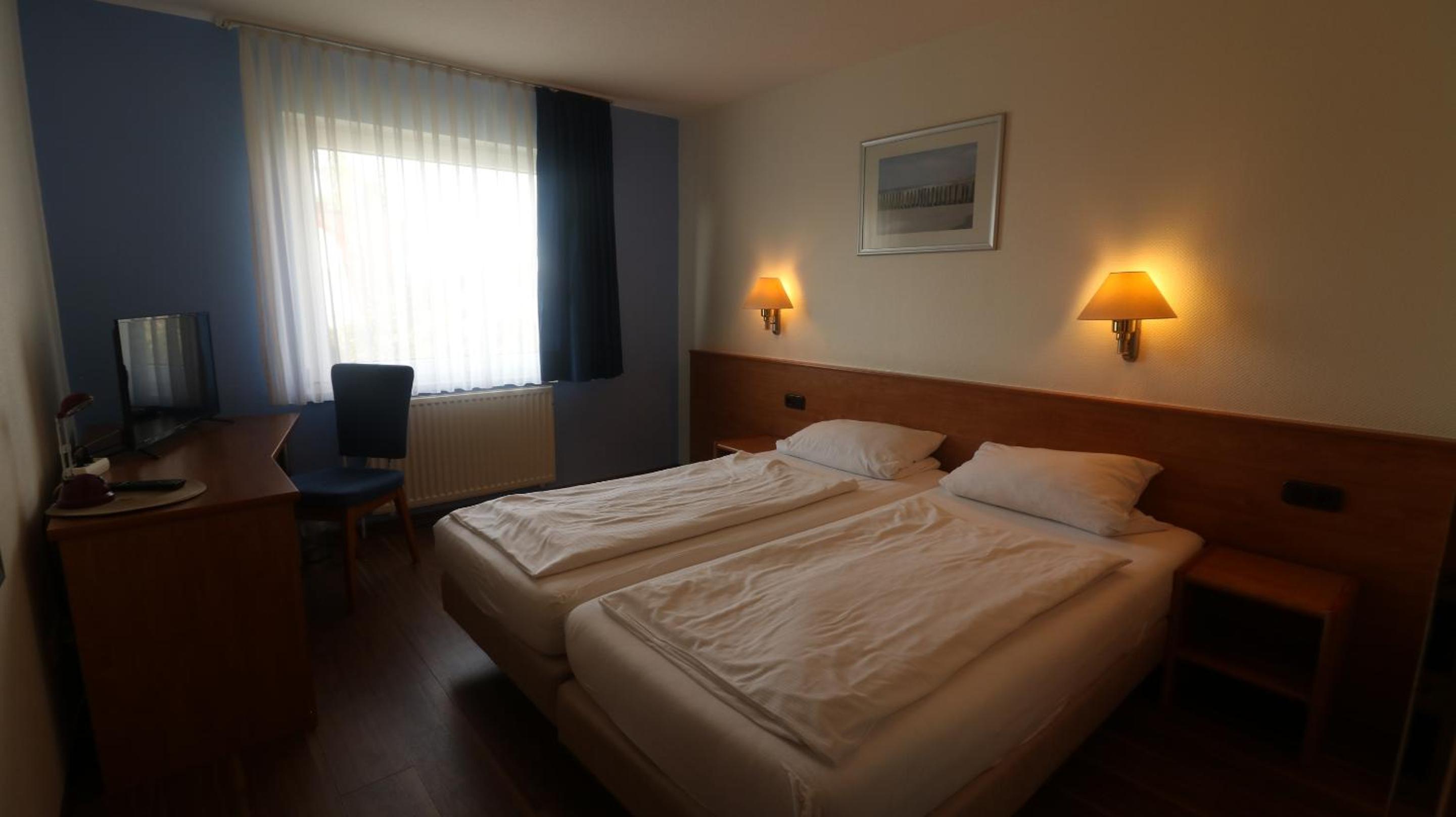 Double Room - Photo 2