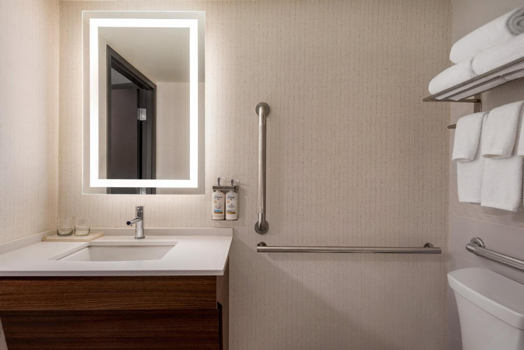 Double Room - Disability Access - Photo 6